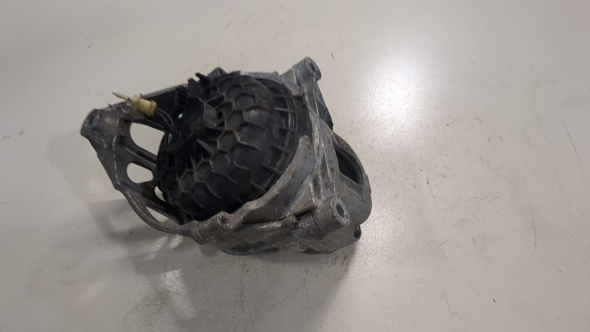 Опора двигателя