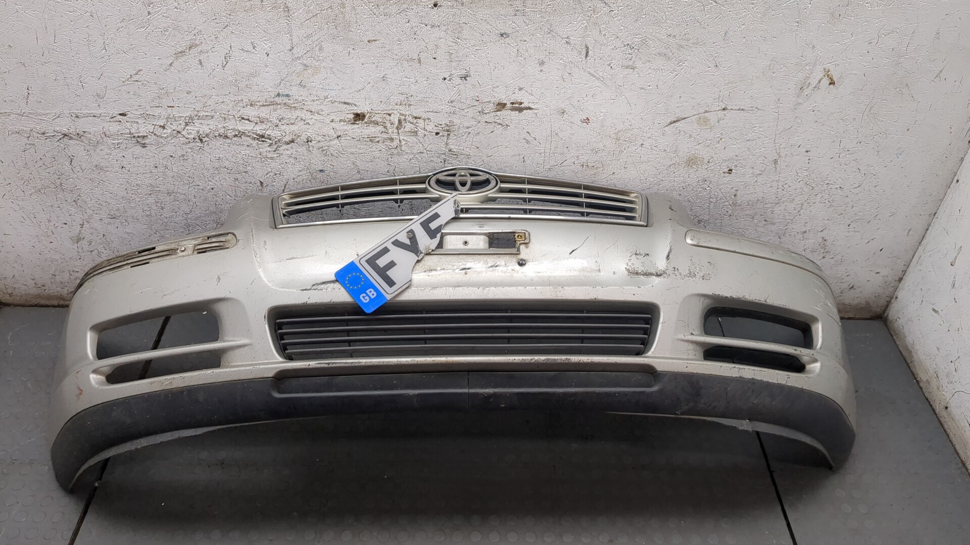 Бампер передний