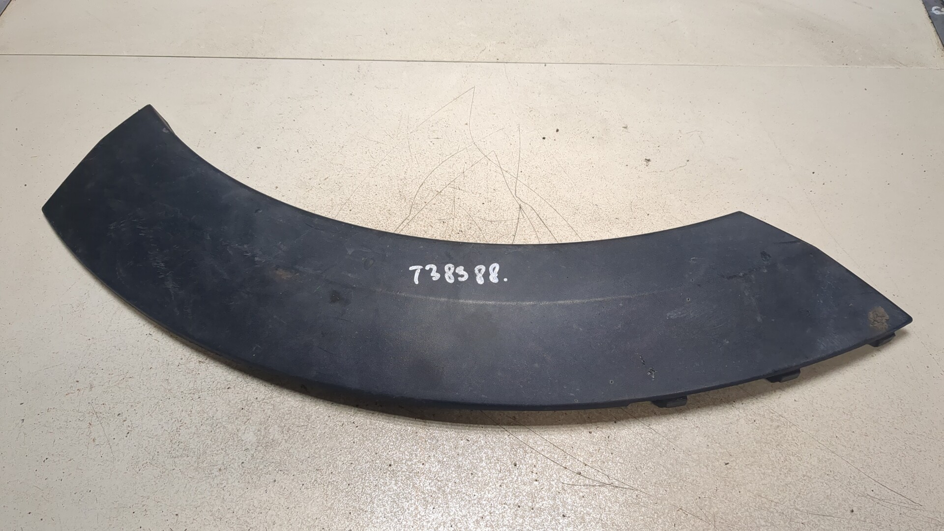 Молдинг заднего крыла правого