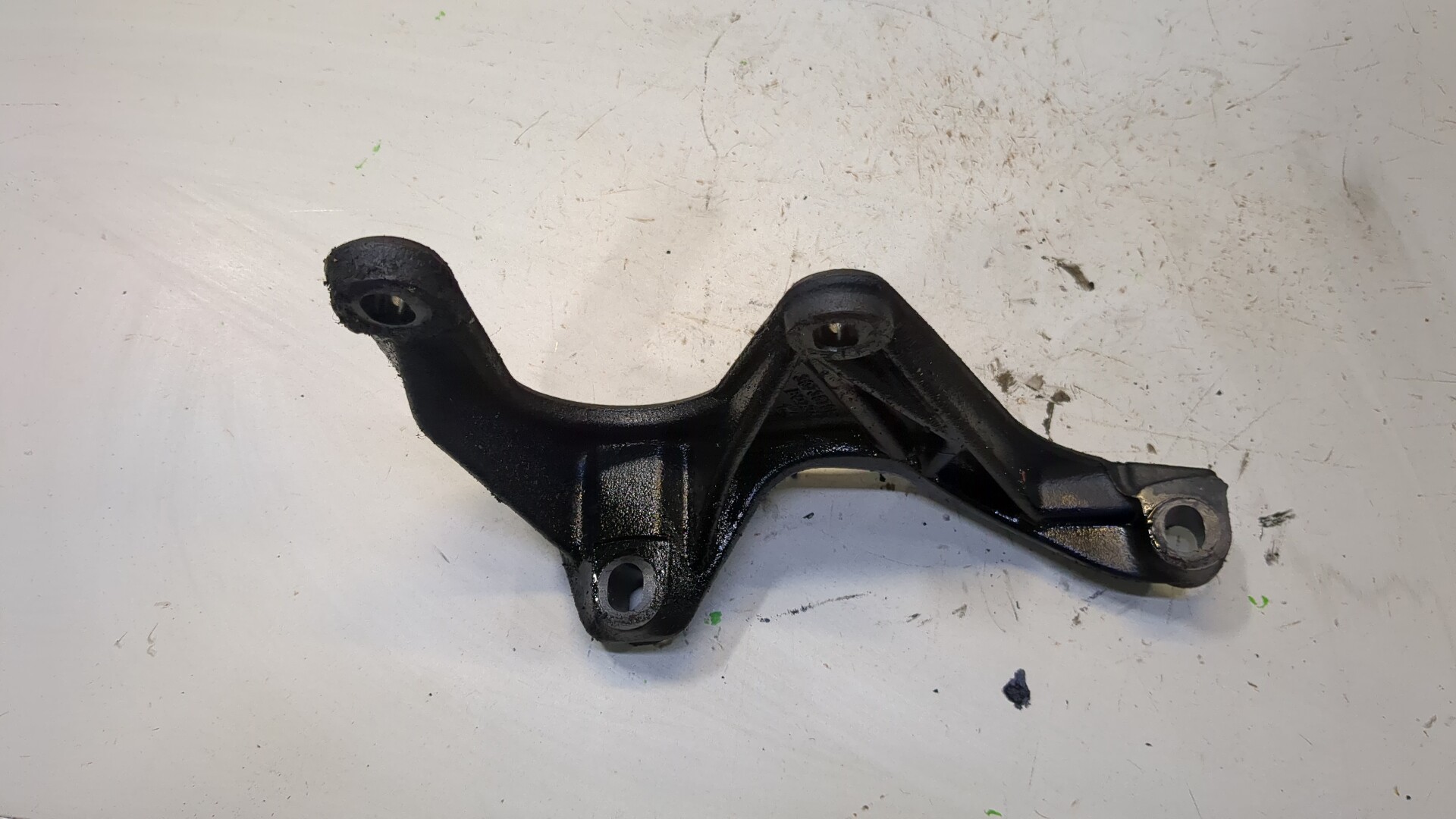 Кронштейн редуктора