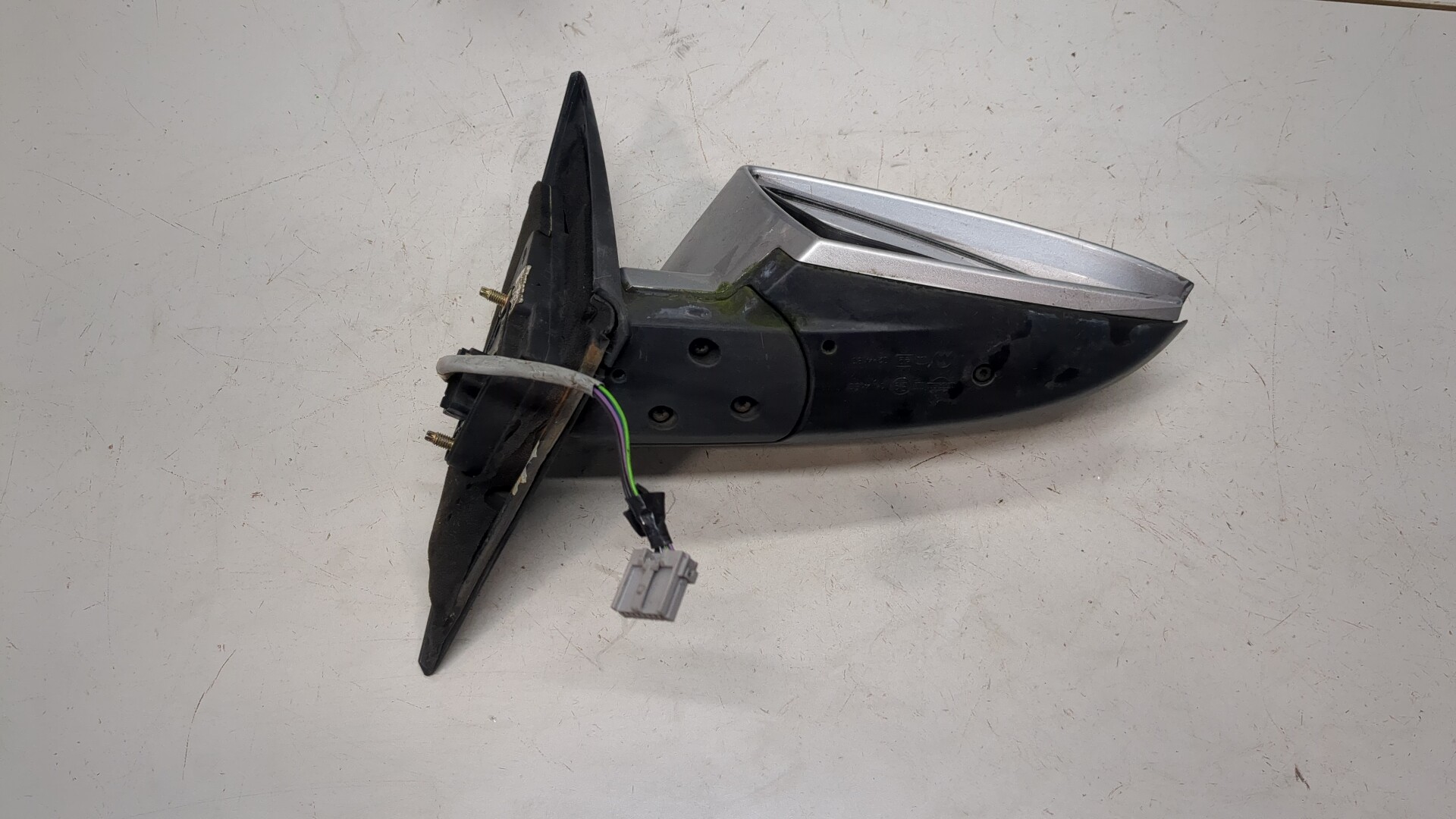 Зеркало правое электрическое