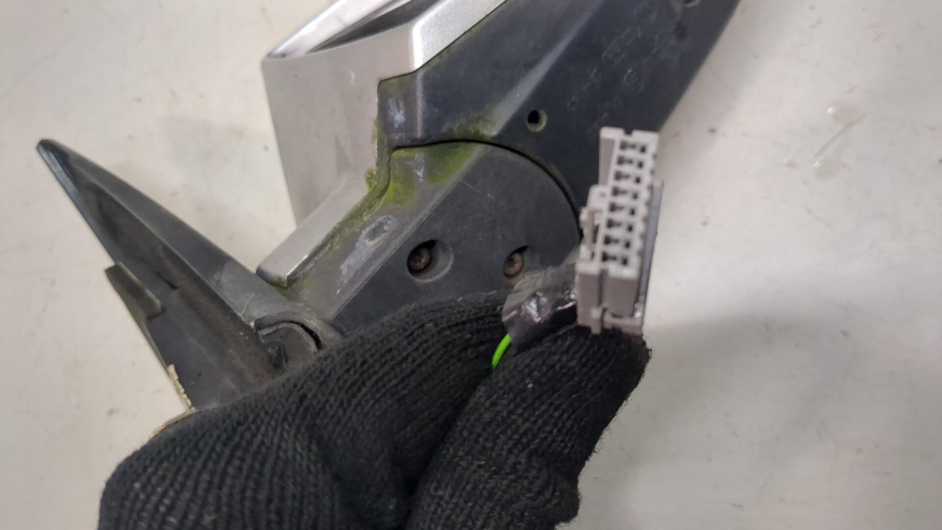 Зеркало правое электрическое