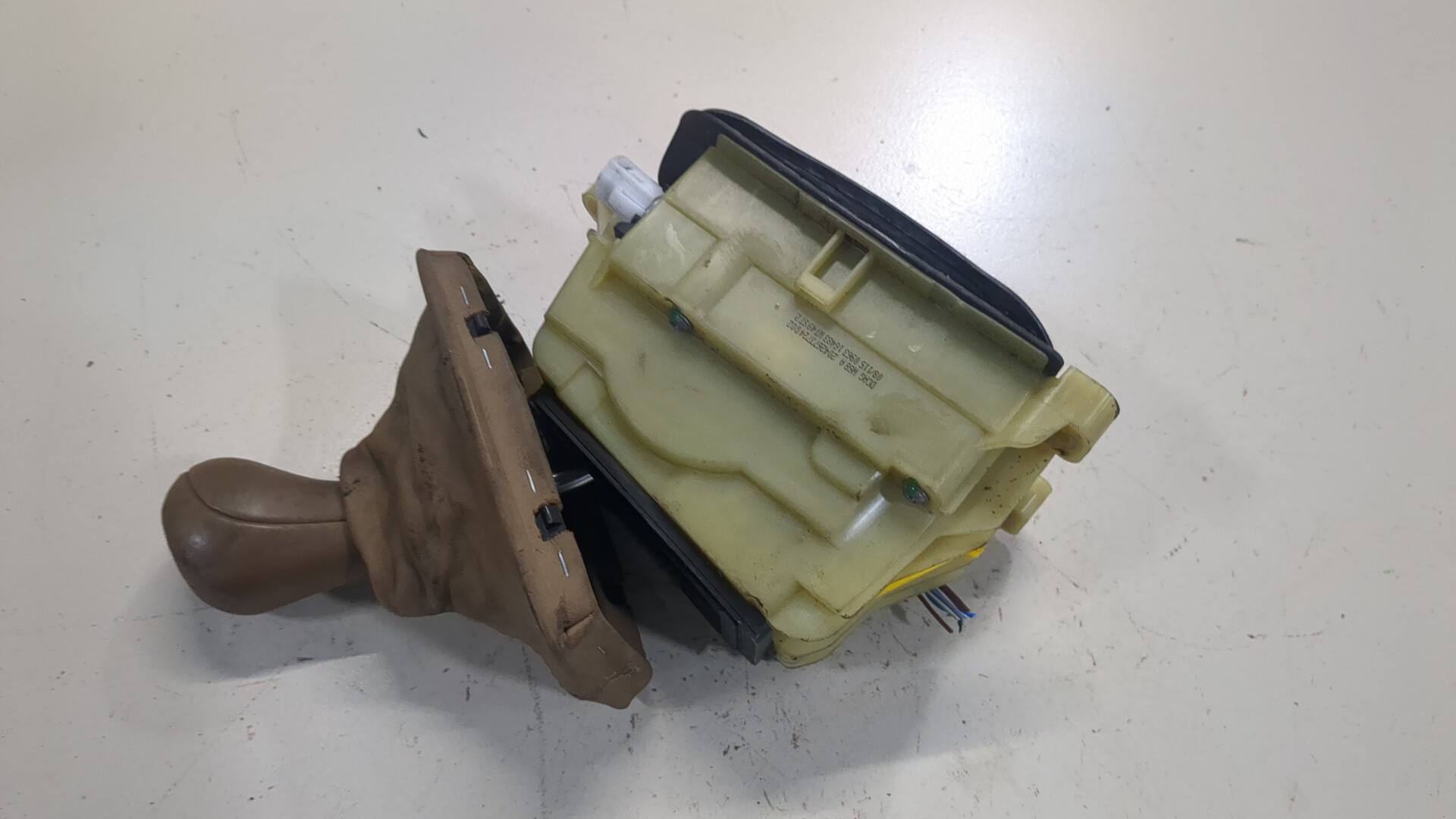 Кулиса МКПП / АКПП