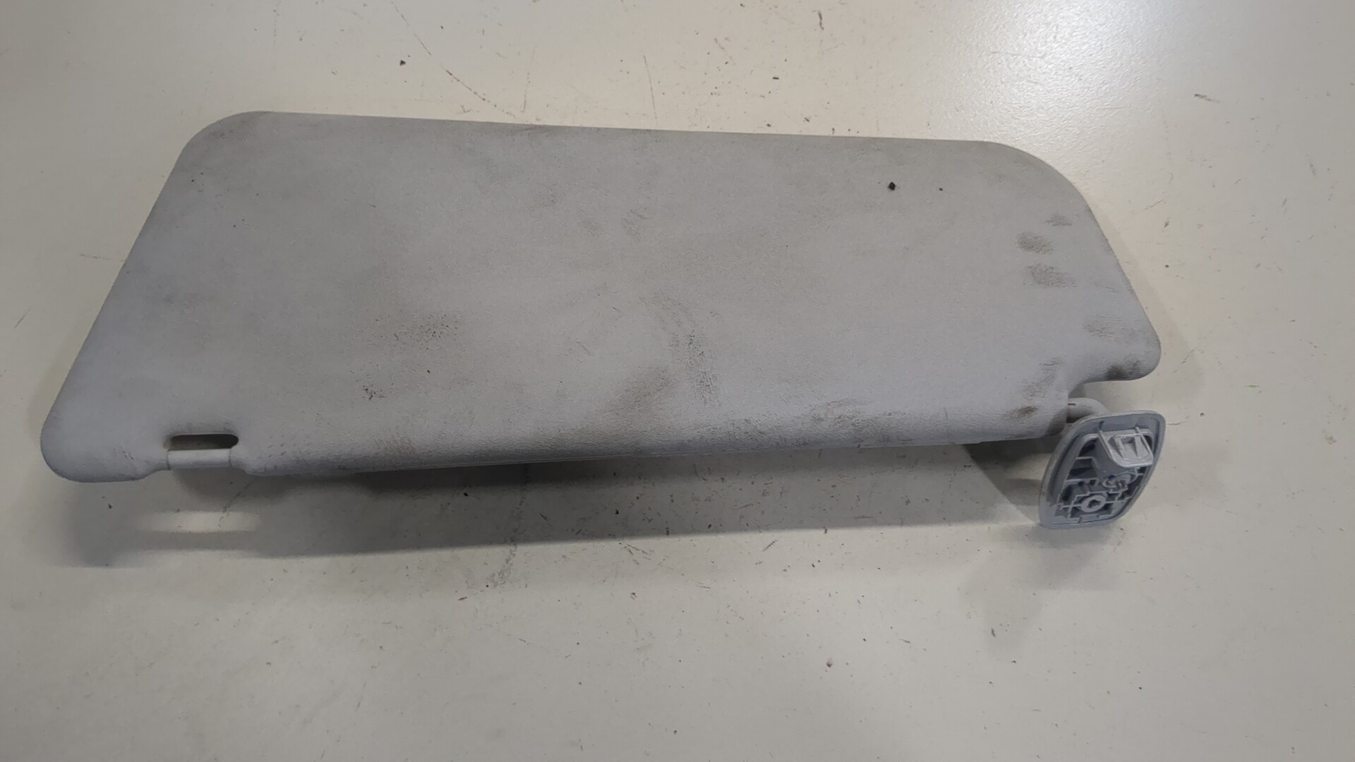 Козырек солнцезащитный