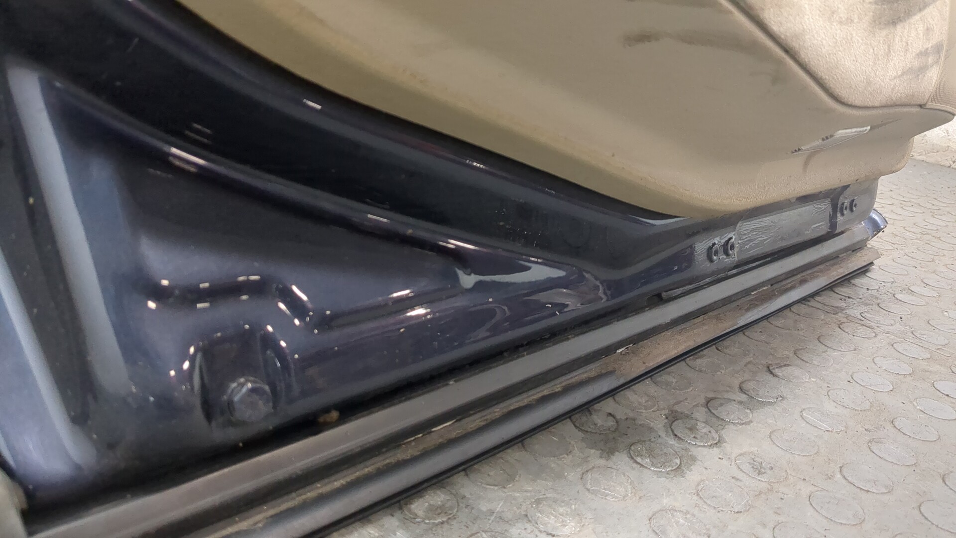 Дверь задняя левая