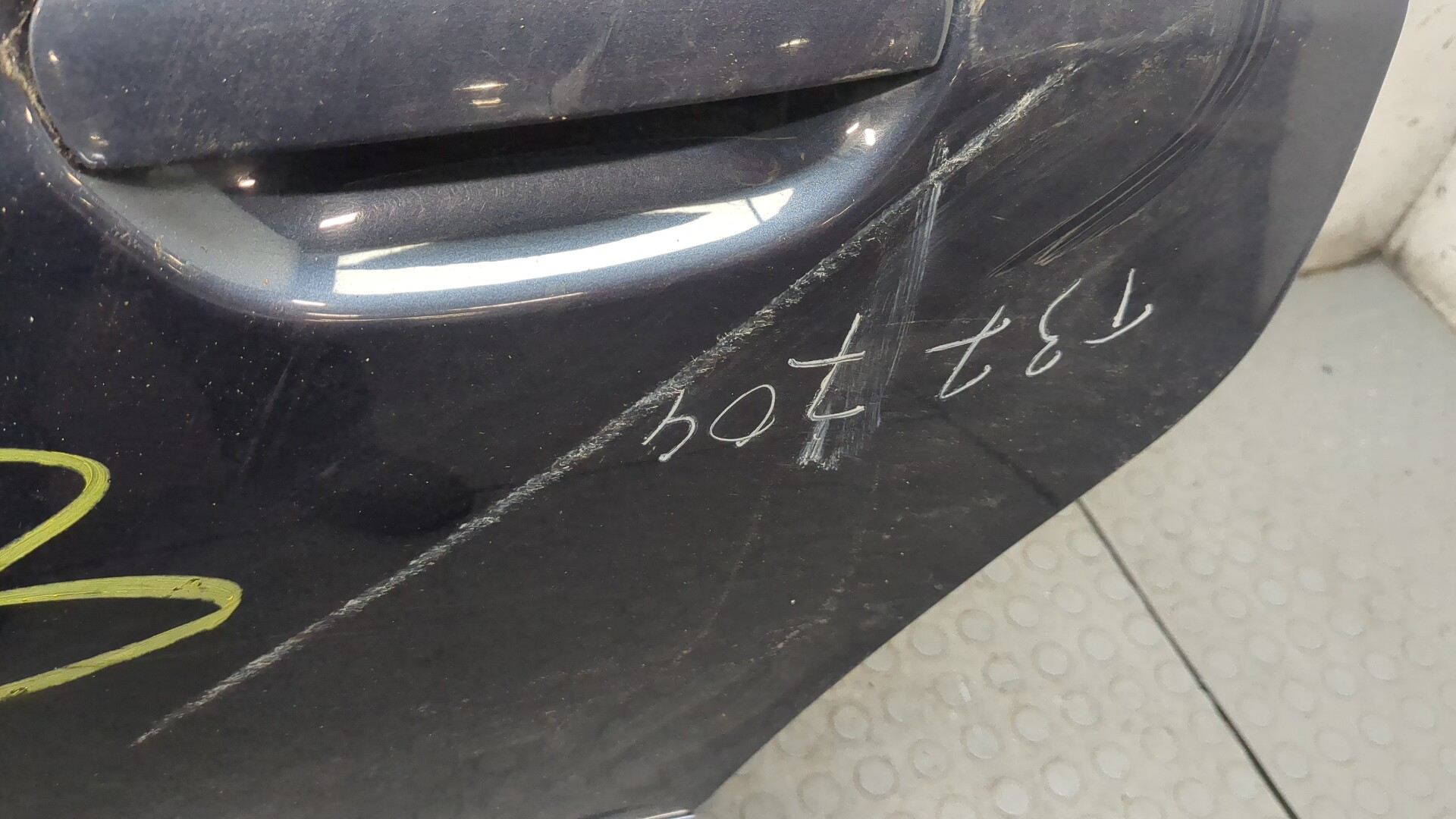 Дверь задняя левая