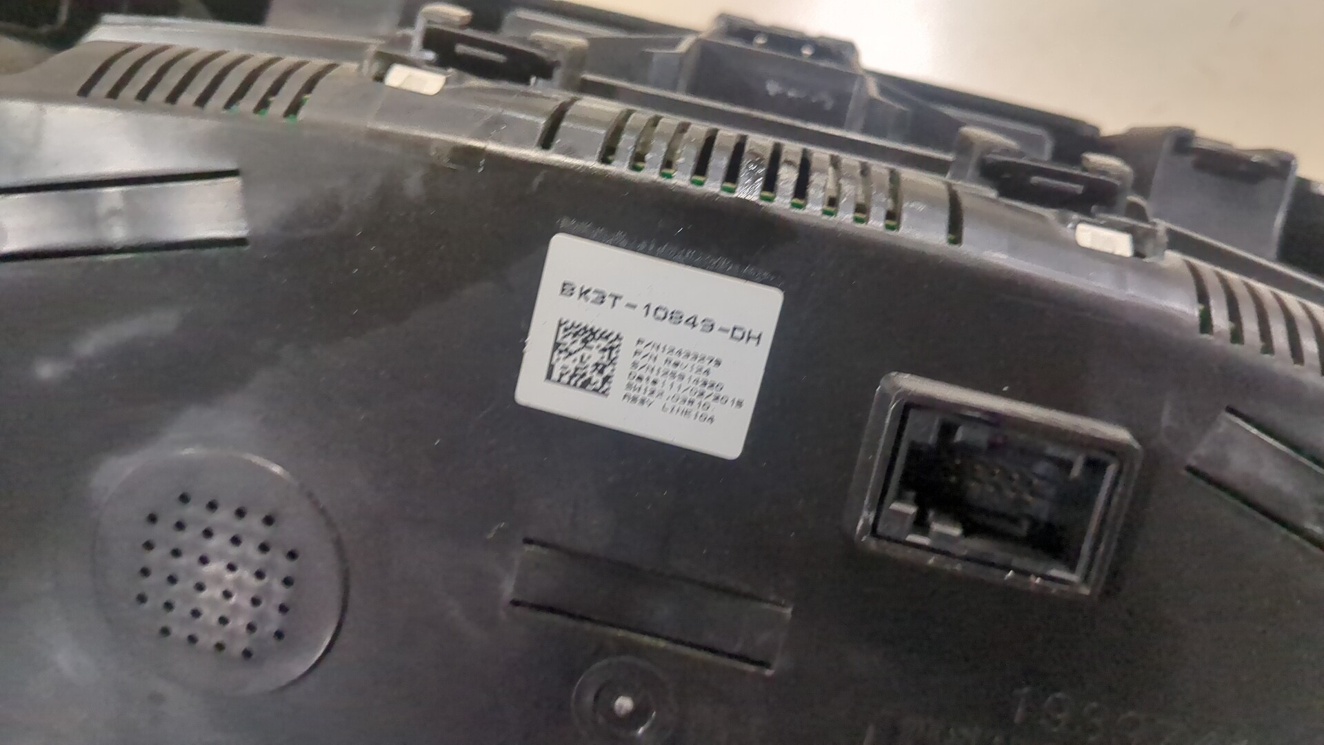 Панель приборов