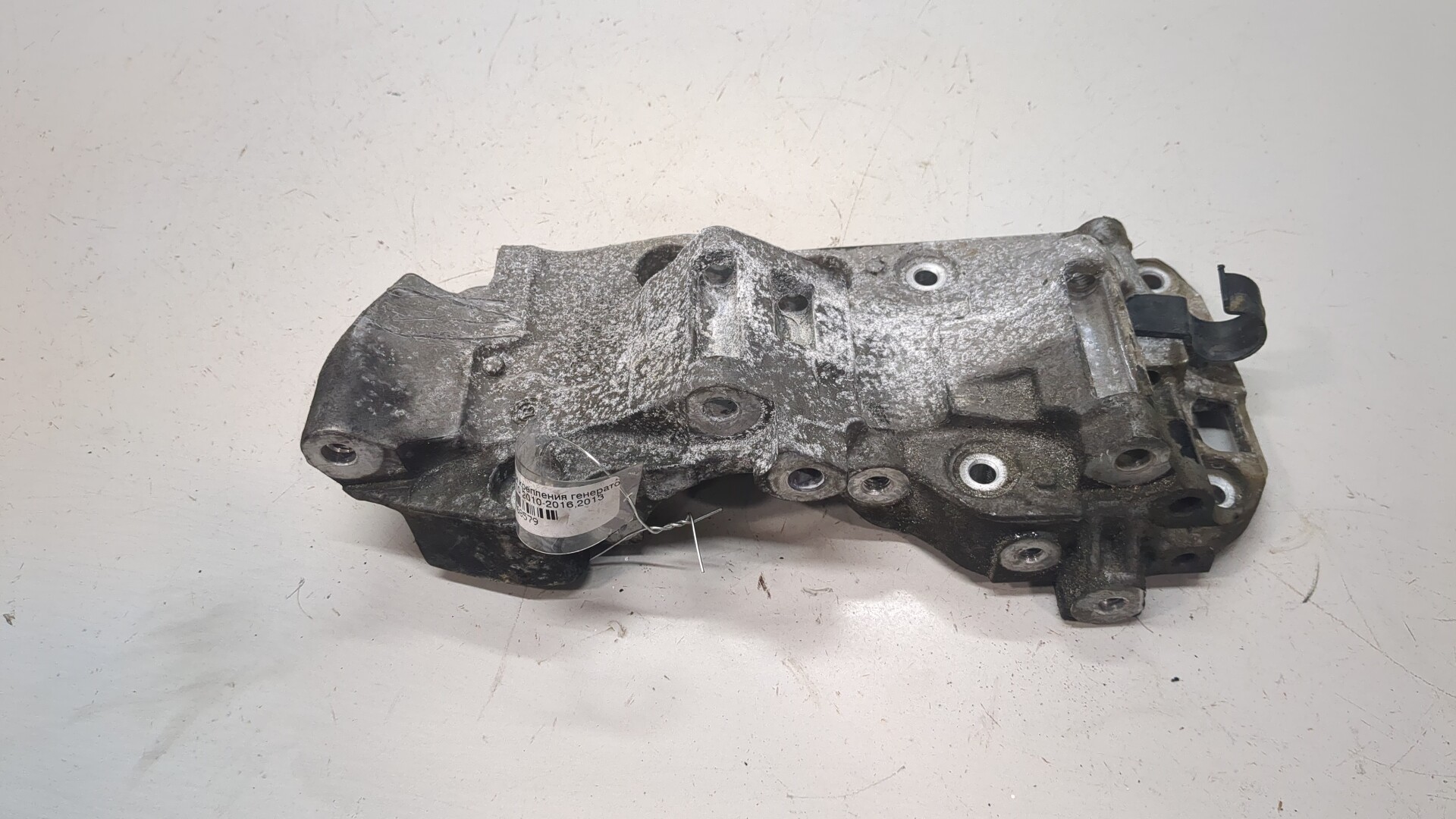 Кронштейн генератора