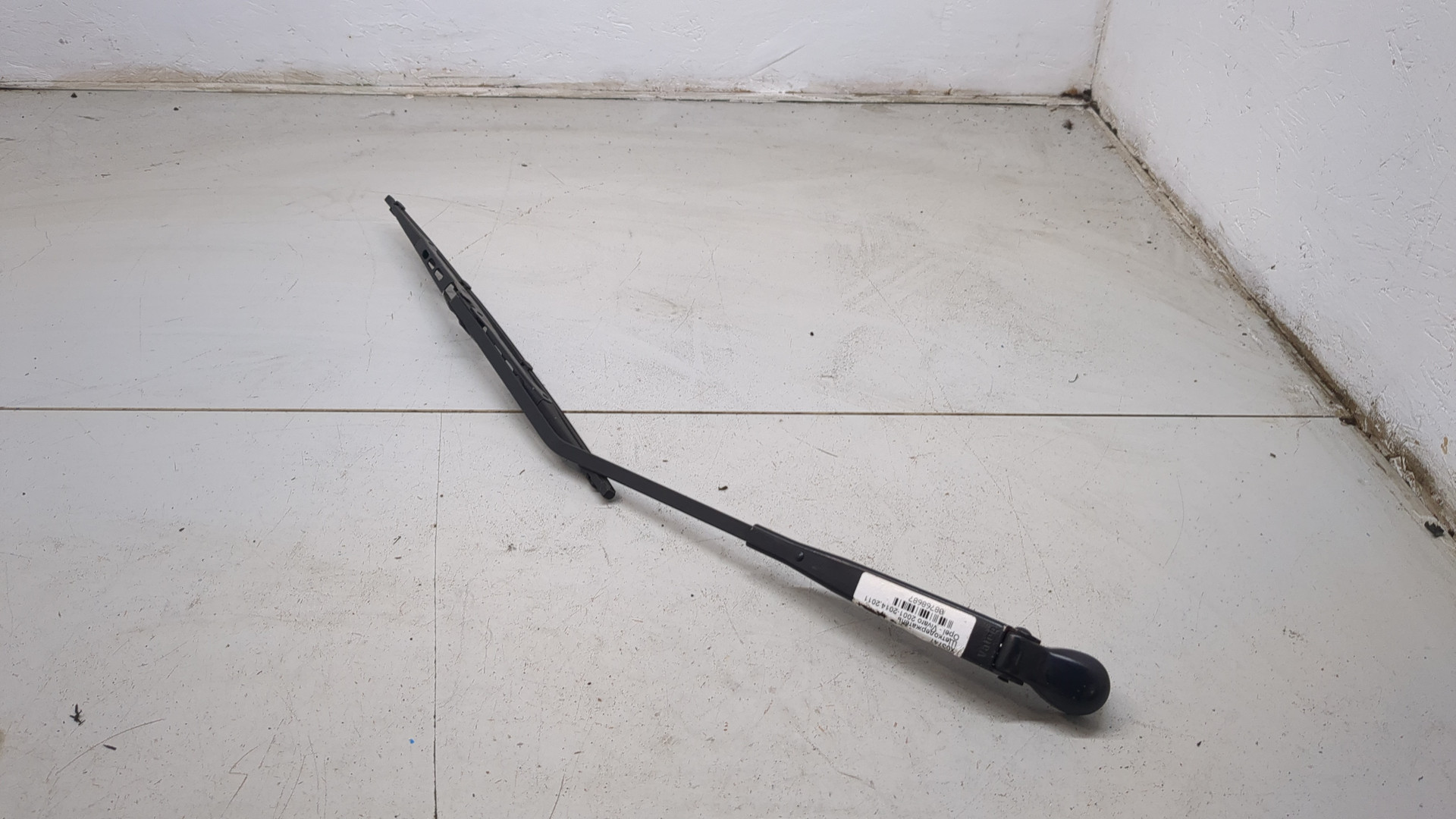 Поводок стеклоочистителя заднего