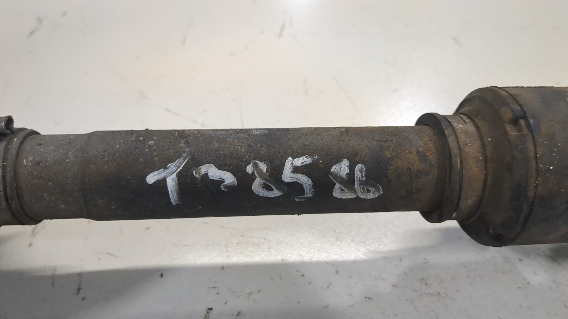 Полуось передняя правая