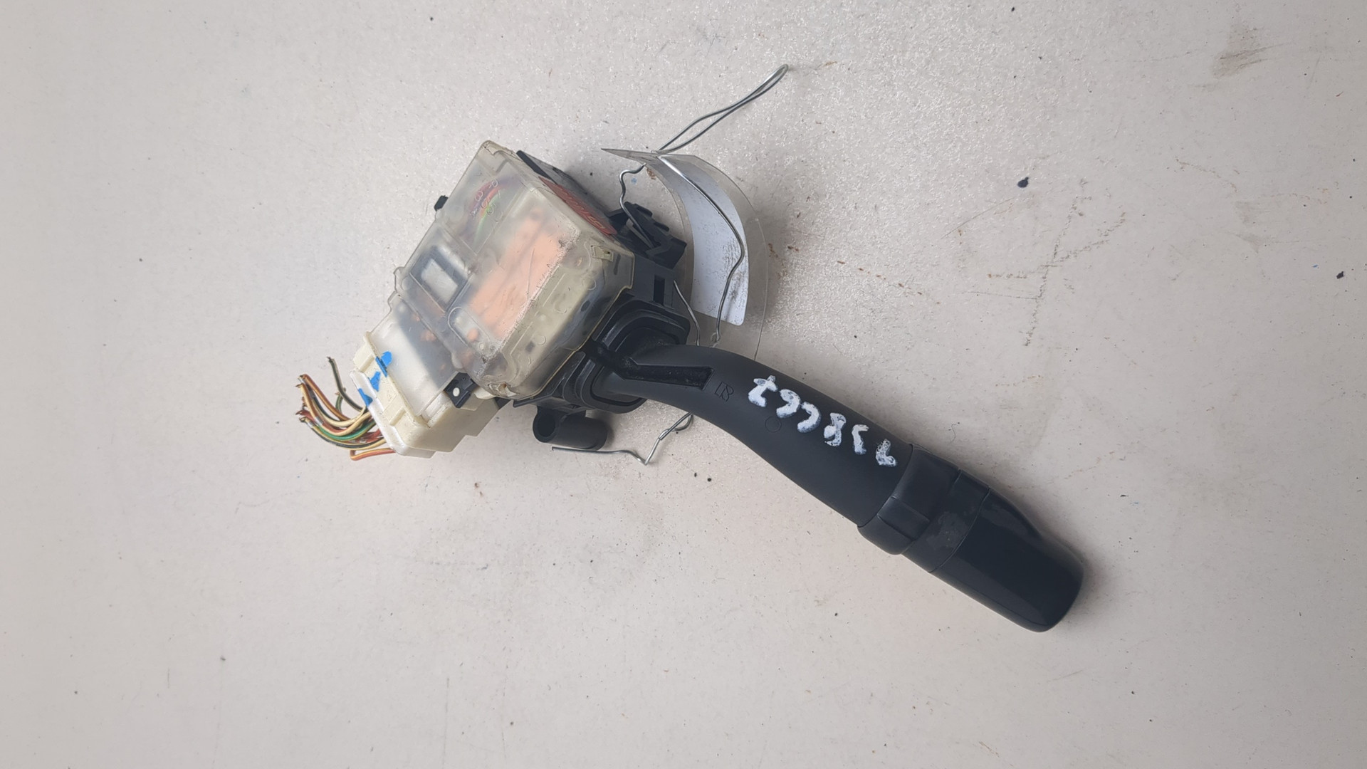 Переключатель поворотов подрулевой