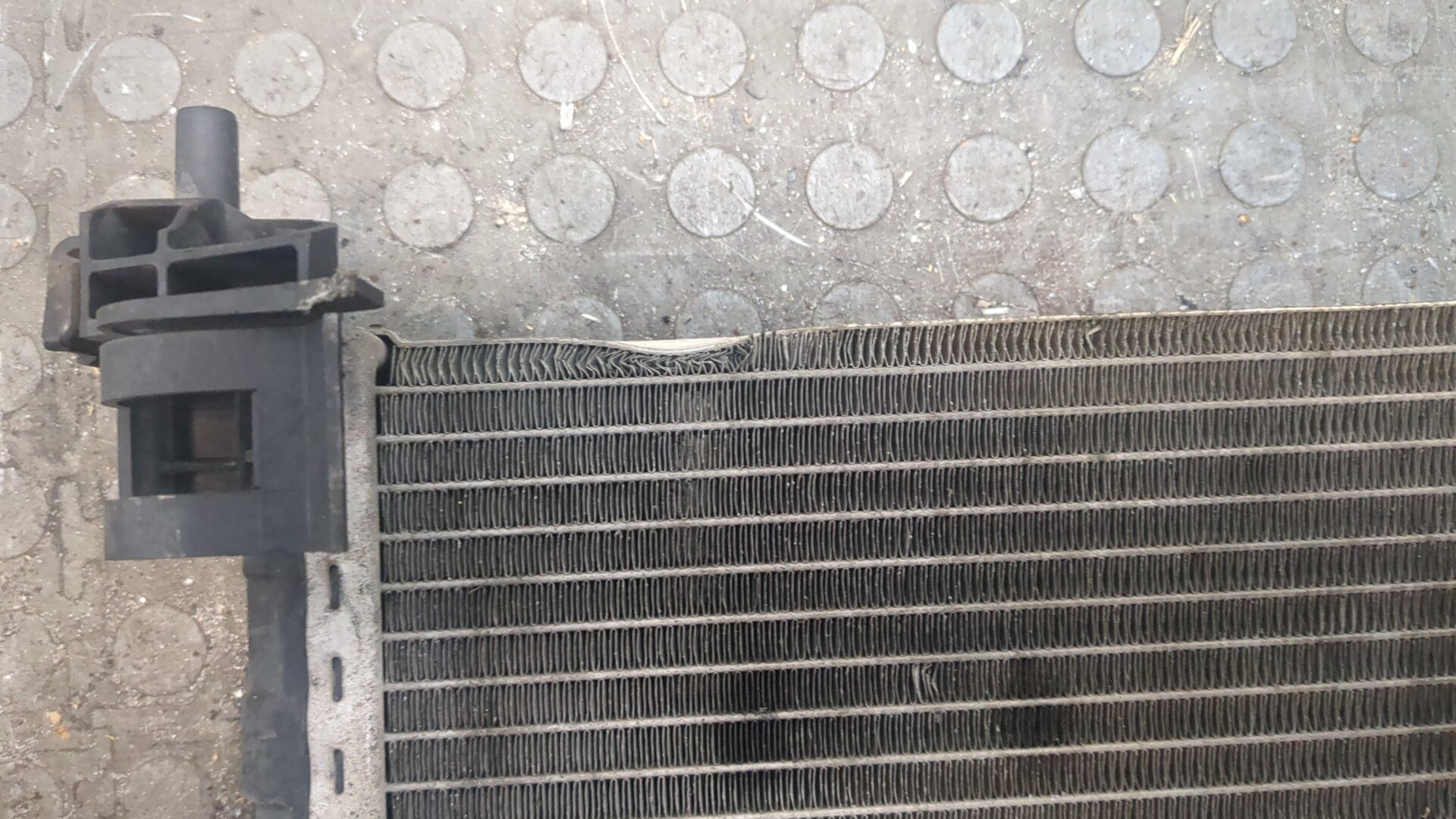 Радиатор охлаждения двигателя основной