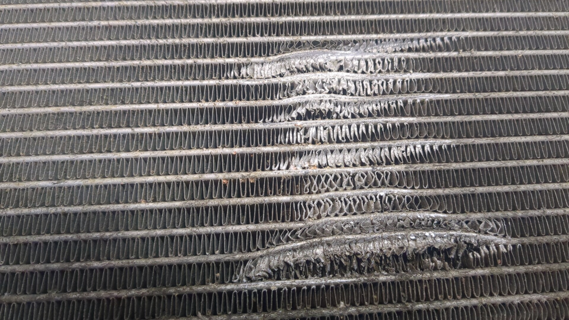 Радиатор охлаждения двигателя основной