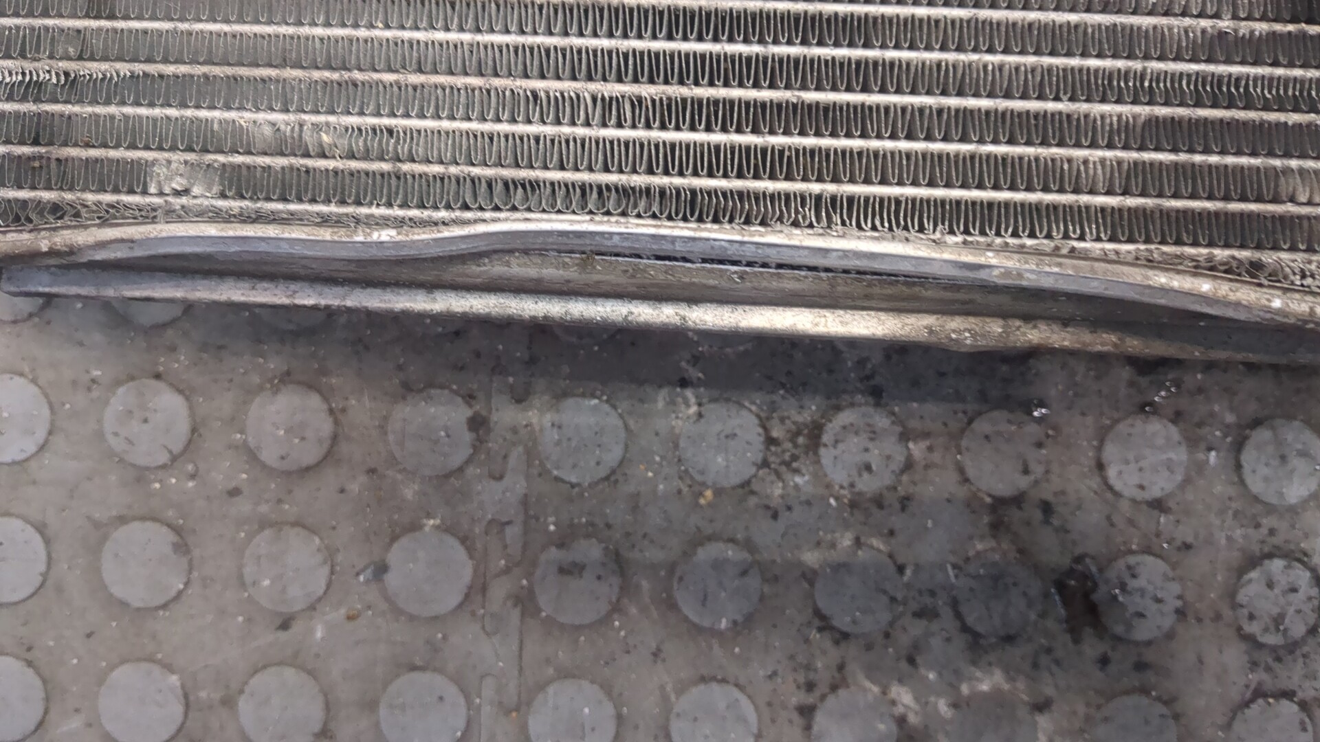 Радиатор охлаждения двигателя основной