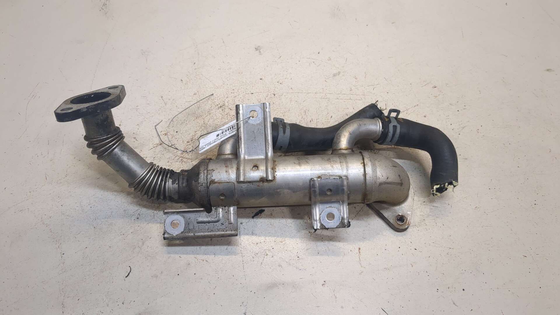 Тройник вентиляции картерных газов