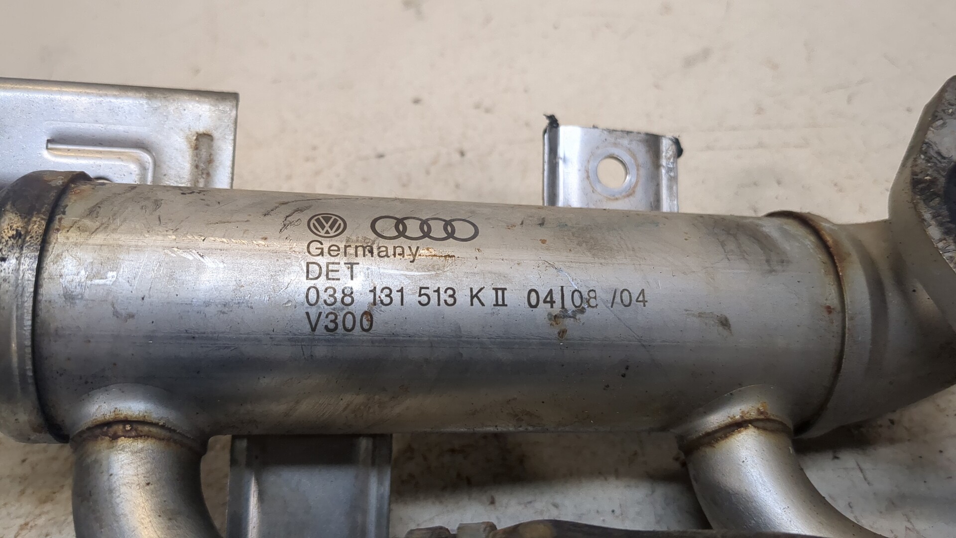 Тройник вентиляции картерных газов