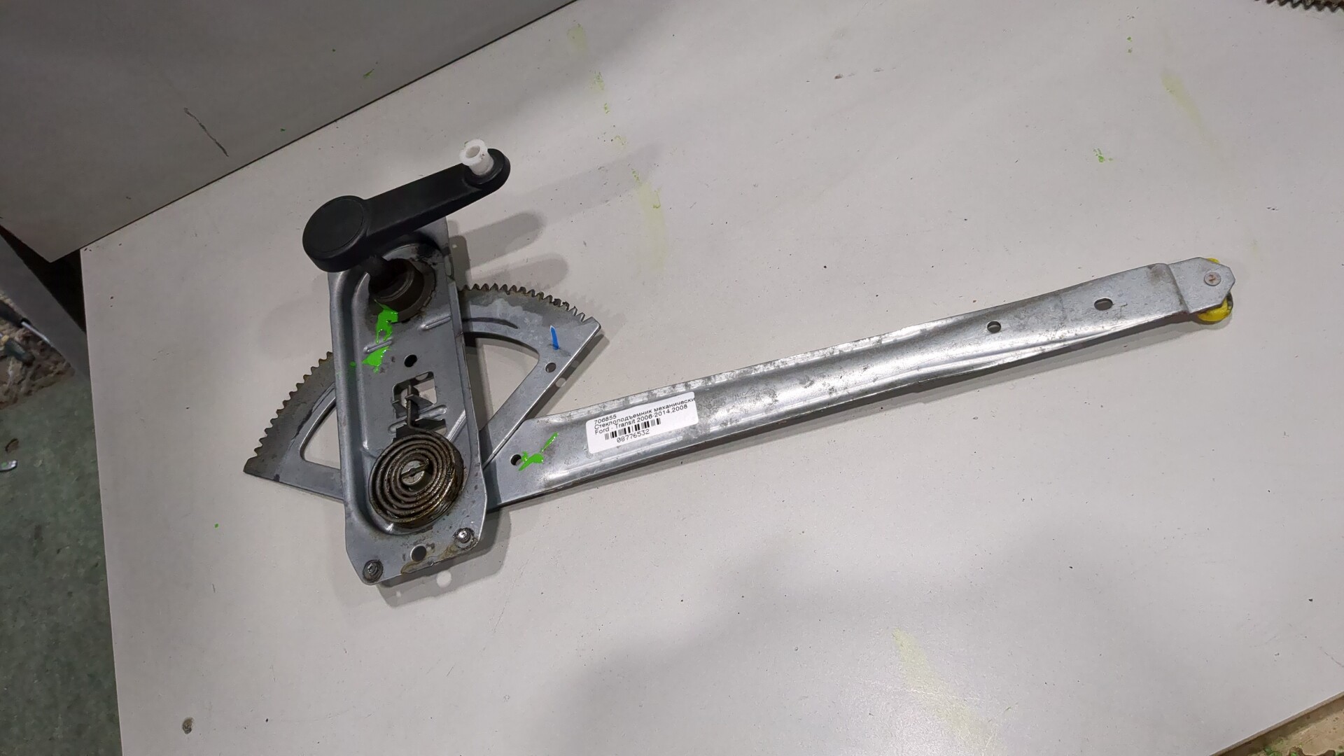 Стеклоподъемник механ. передний правый