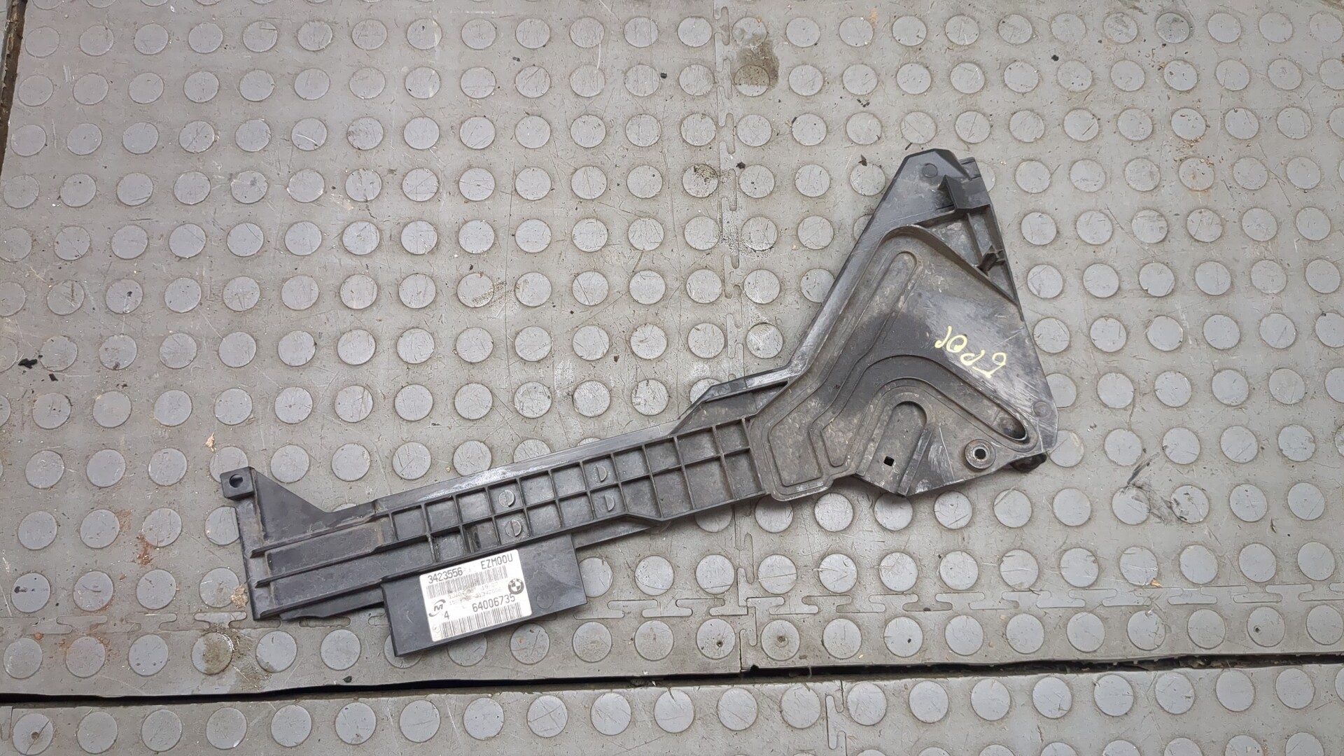 Воздуховод радиатора верхний