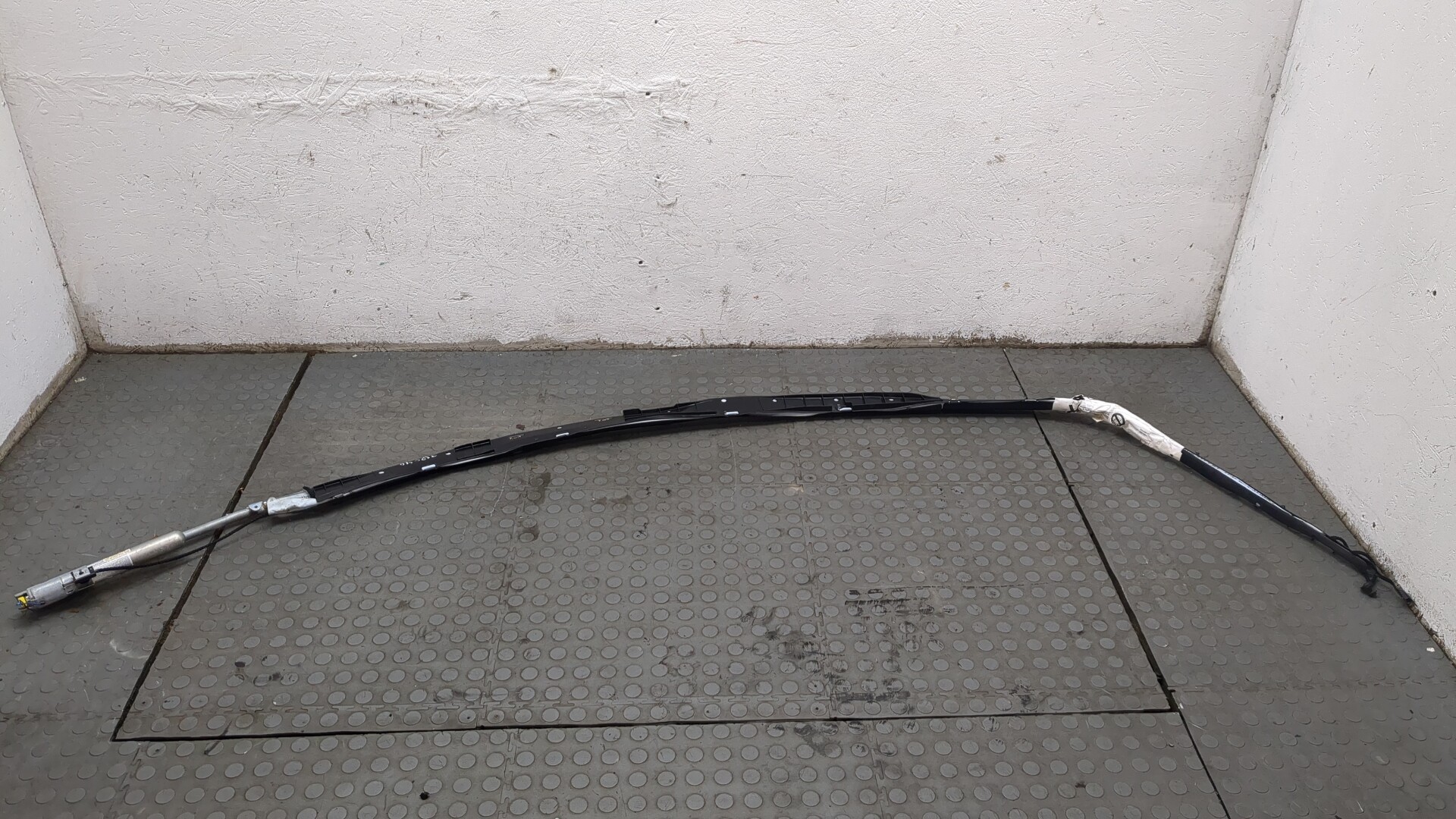 Подушка безопасности боковая (шторка)