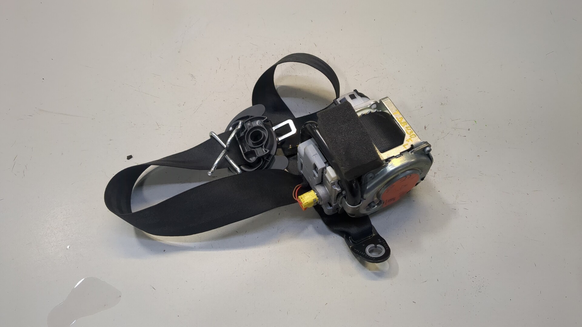 Ремень безопасности