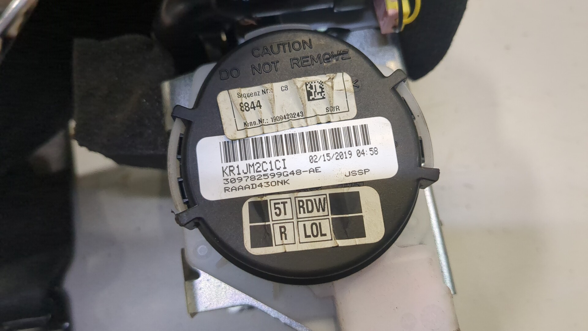 Ремень безопасности