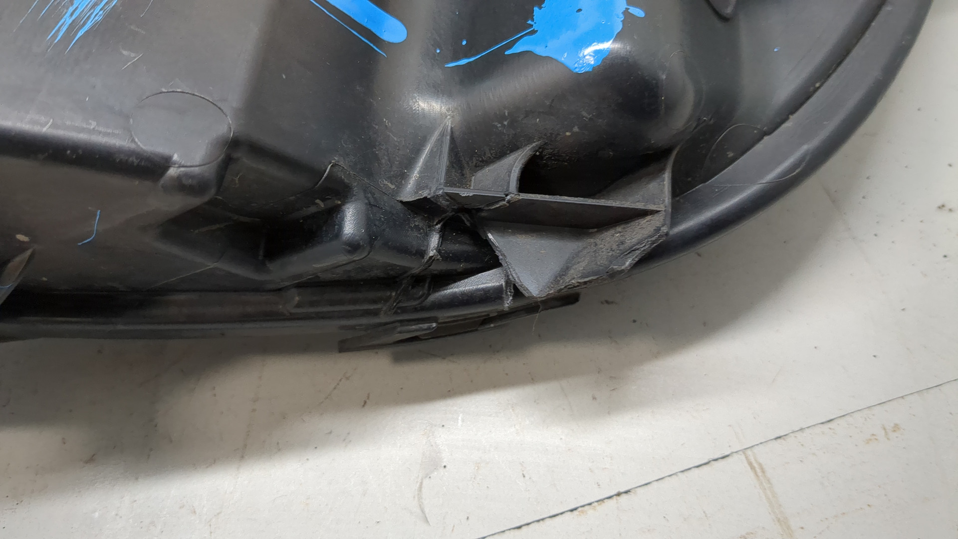 Фара противотуманная правая