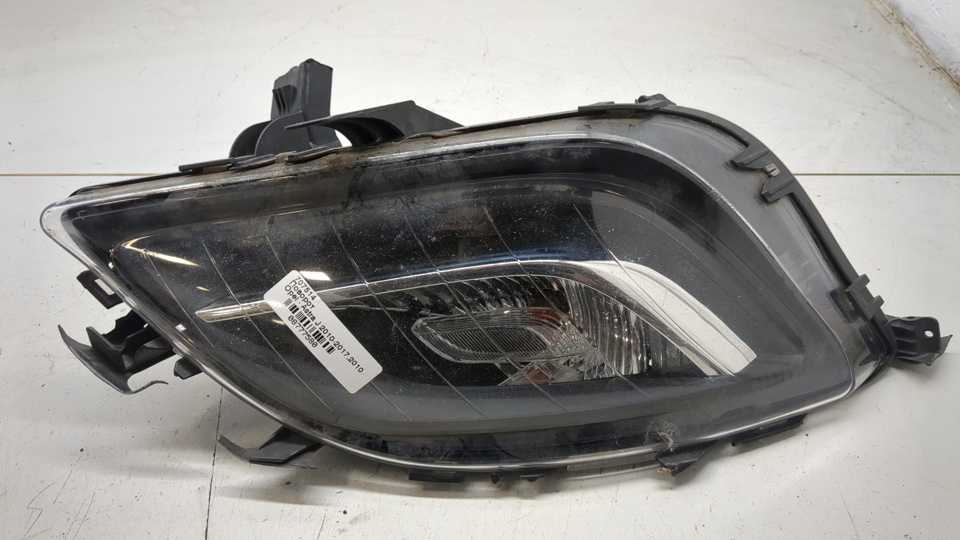 Фара противотуманная правая