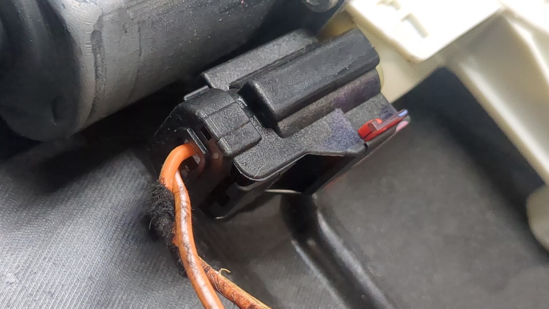 Стеклоподъемник электр. передний левый