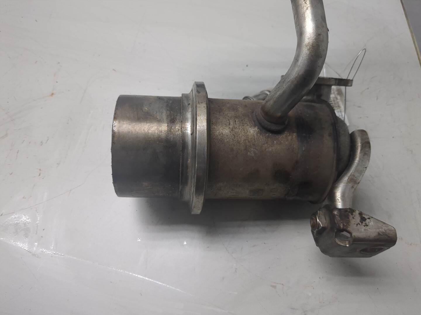 Тройник вентиляции картерных газов