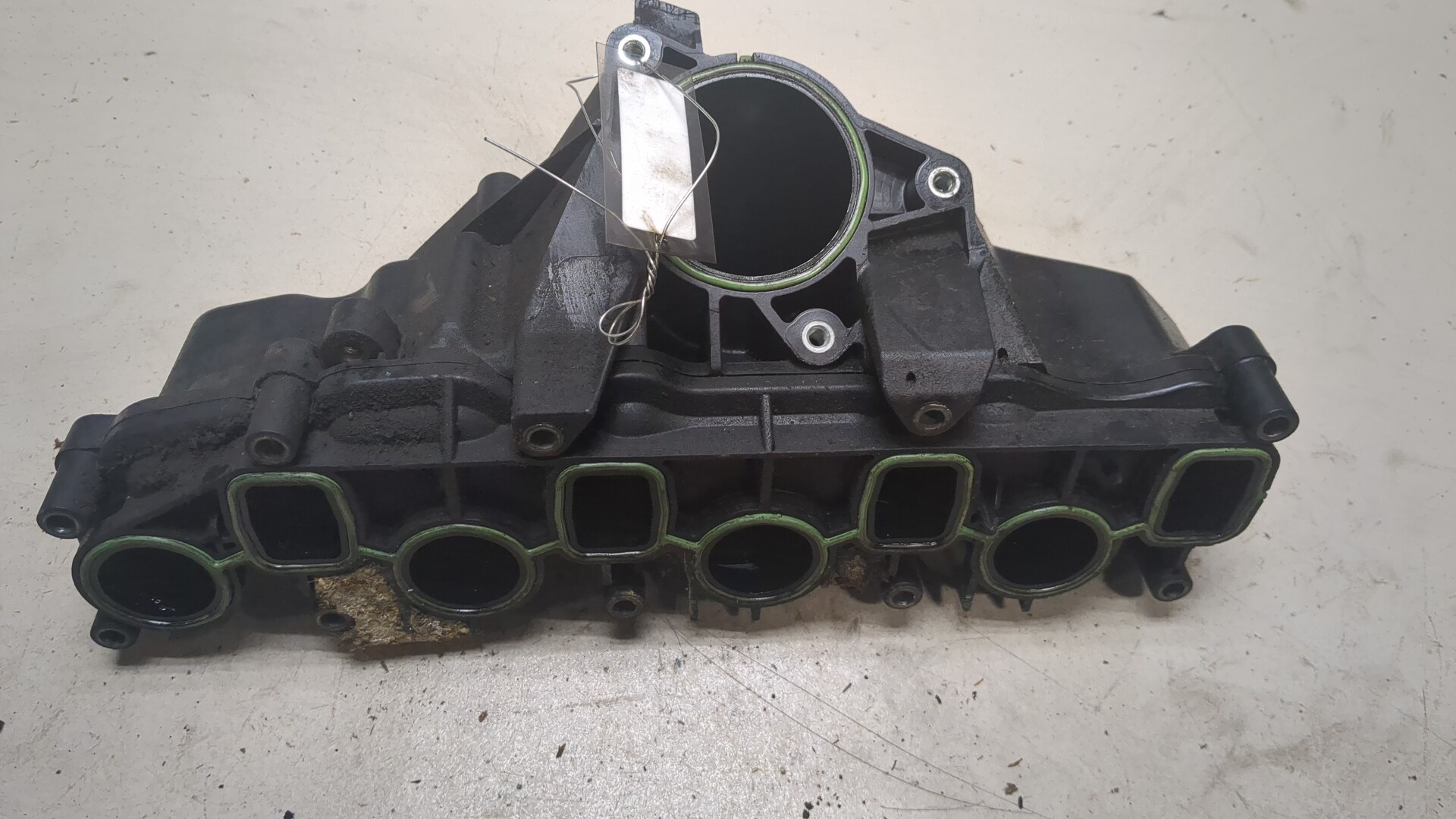 Коллектор впускной