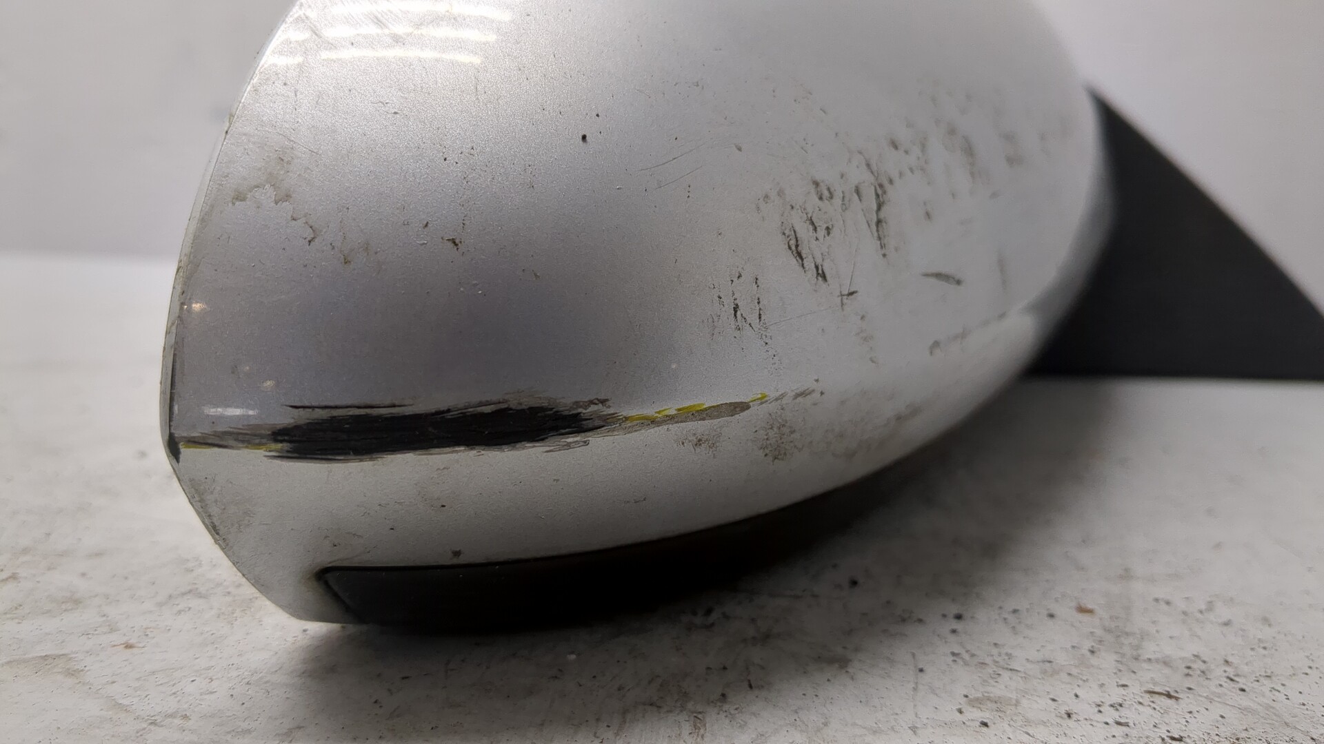 Зеркало правое электрическое