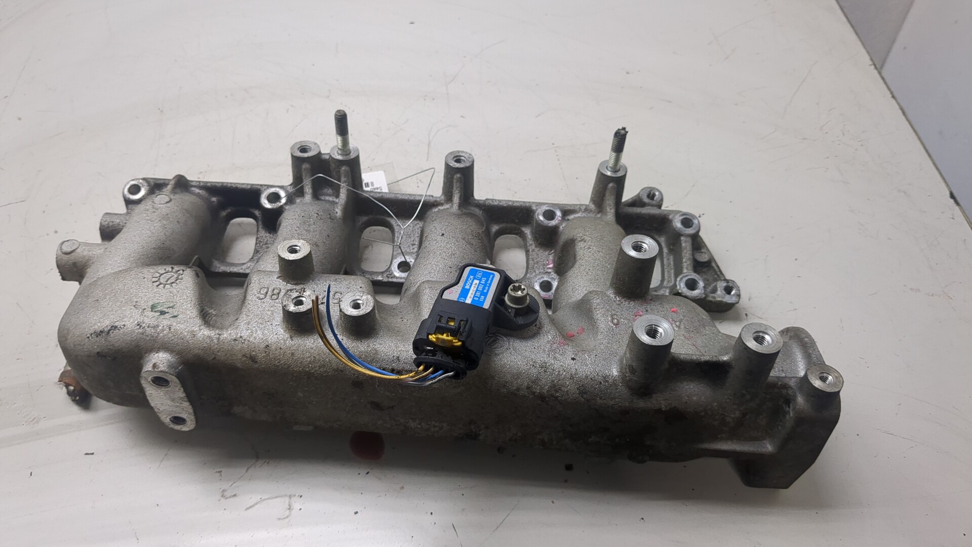 Коллектор впускной