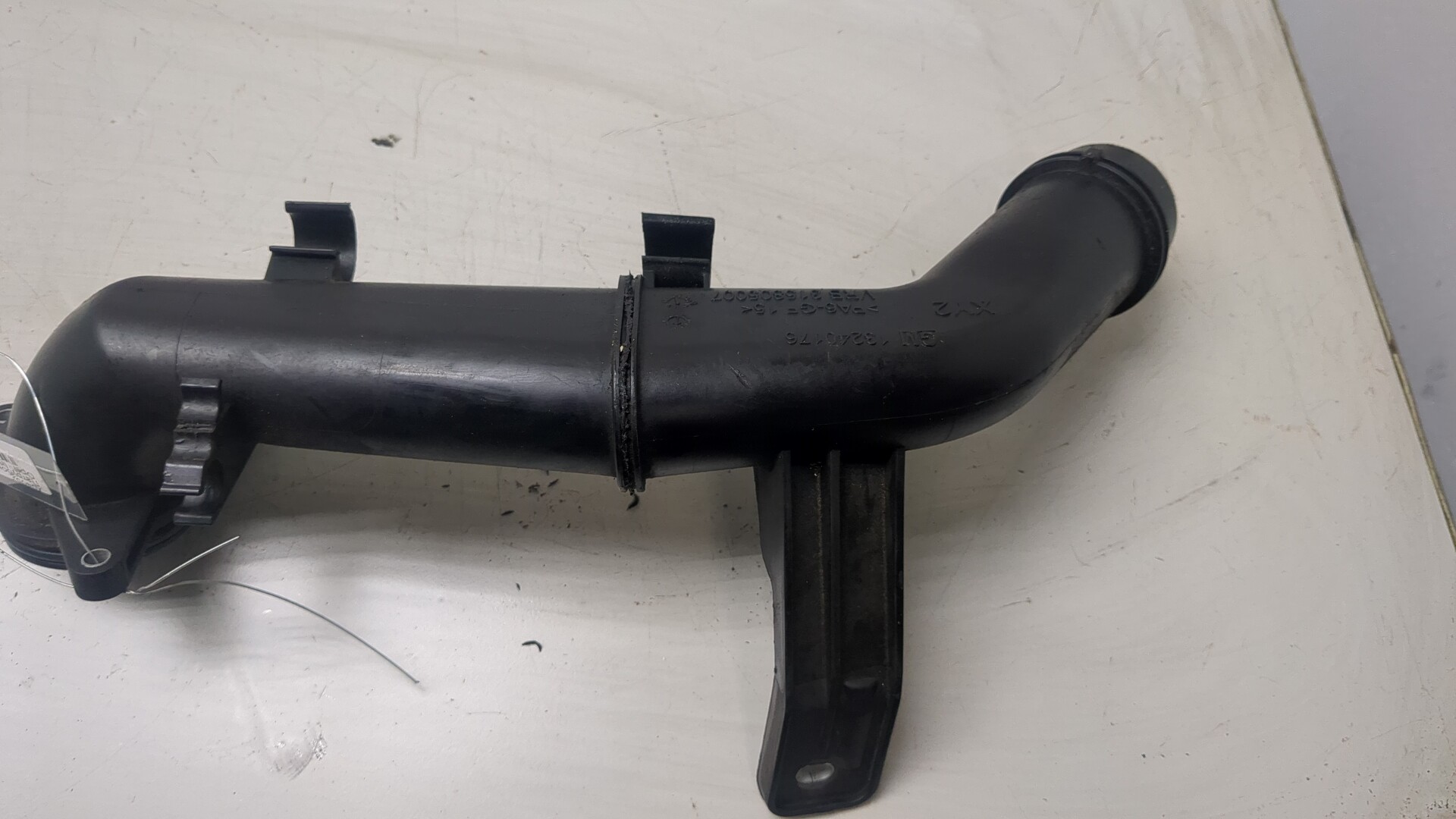 Патрубок воздушного фильтра