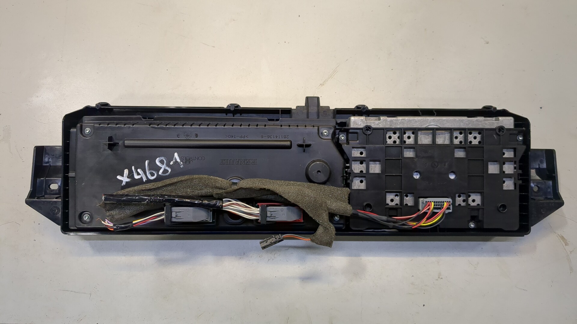 Панель приборов