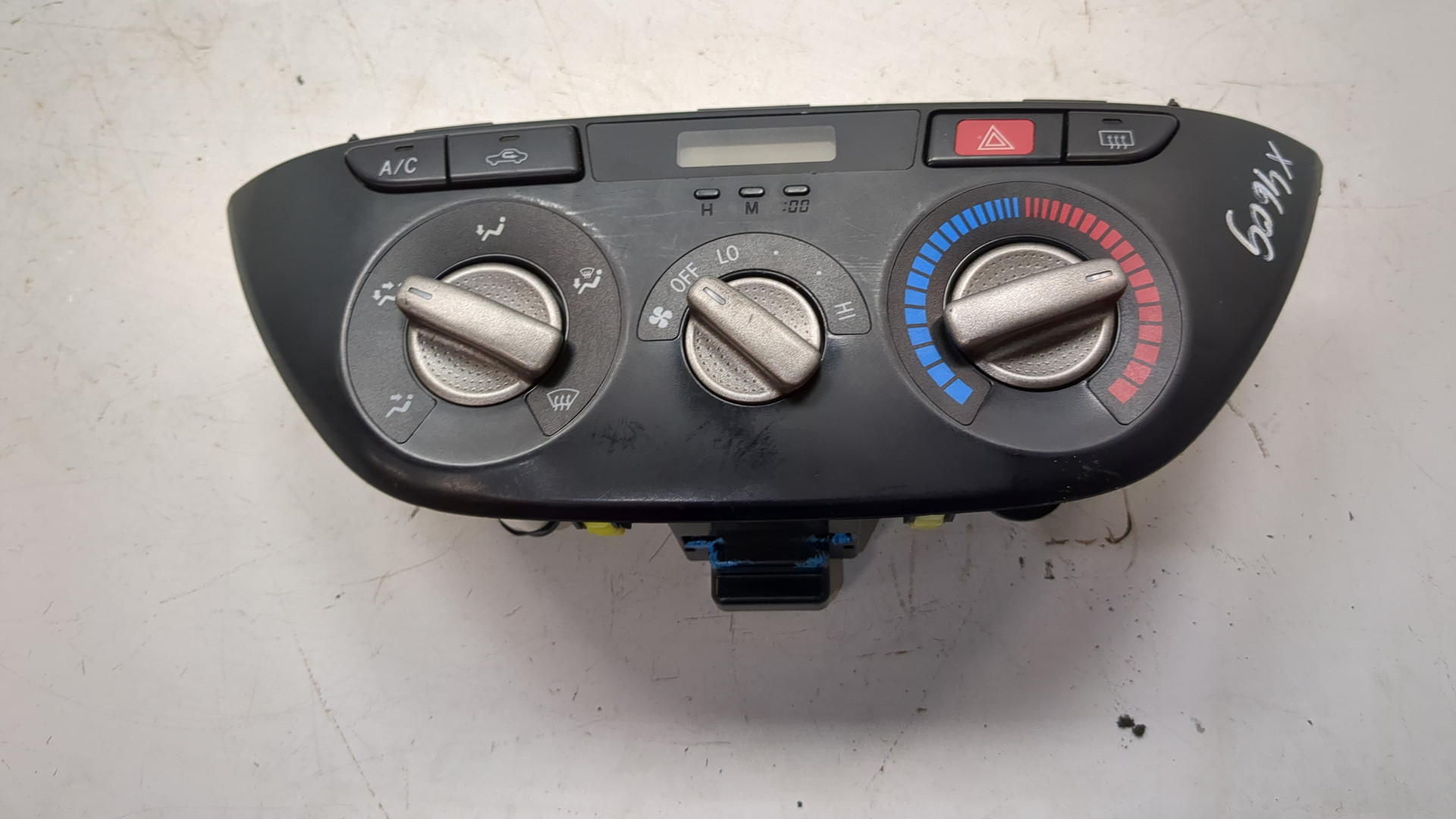 Переключатель отопителя