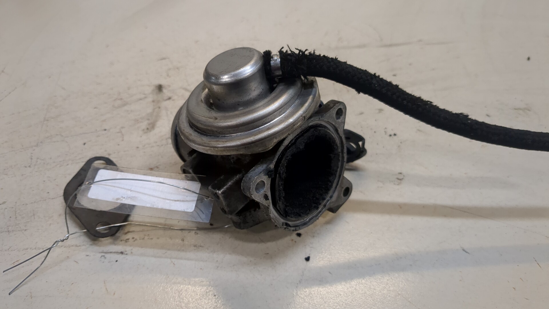 Заслонка дроссельная электрическая