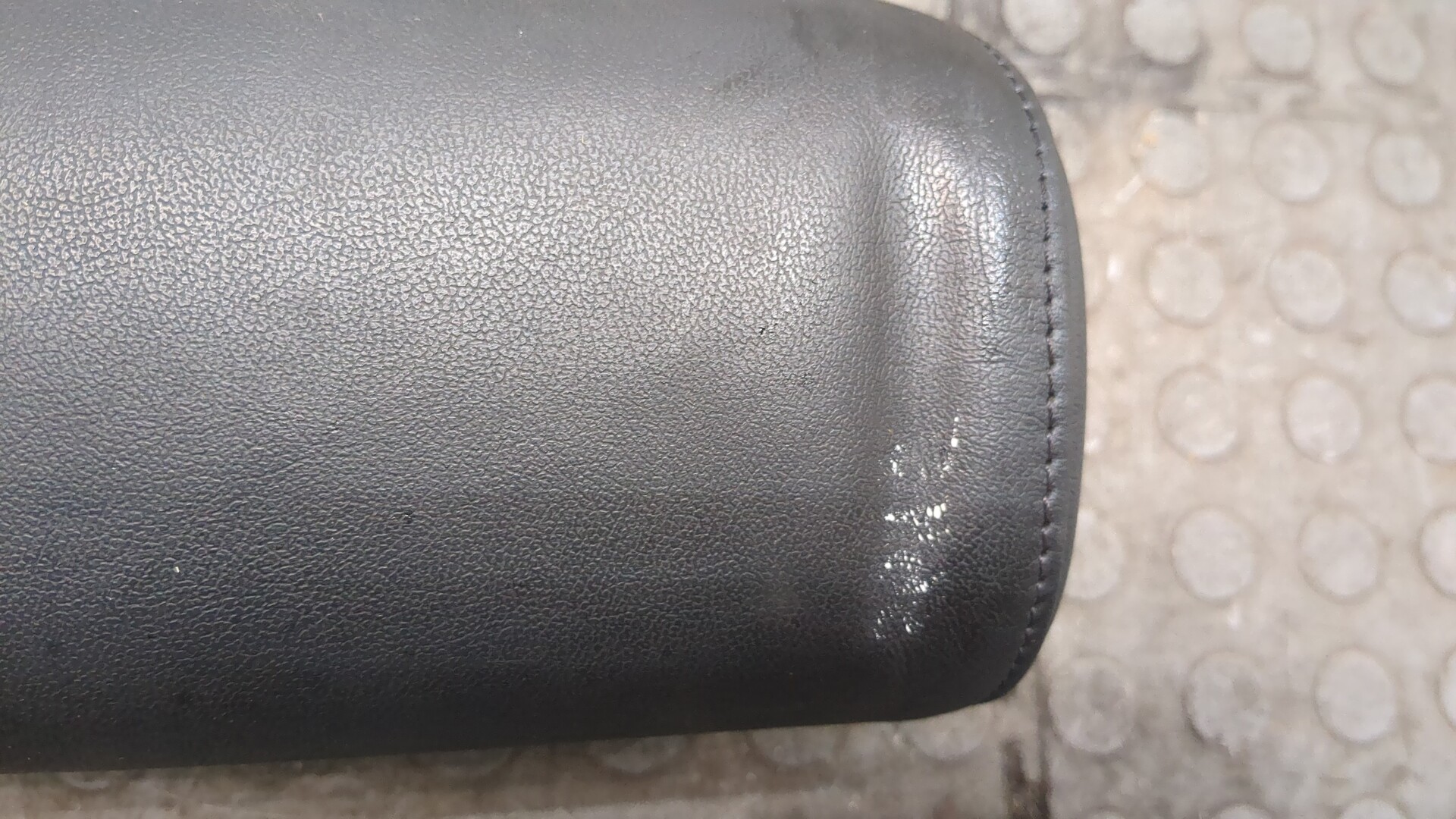 Подголовник сиденья