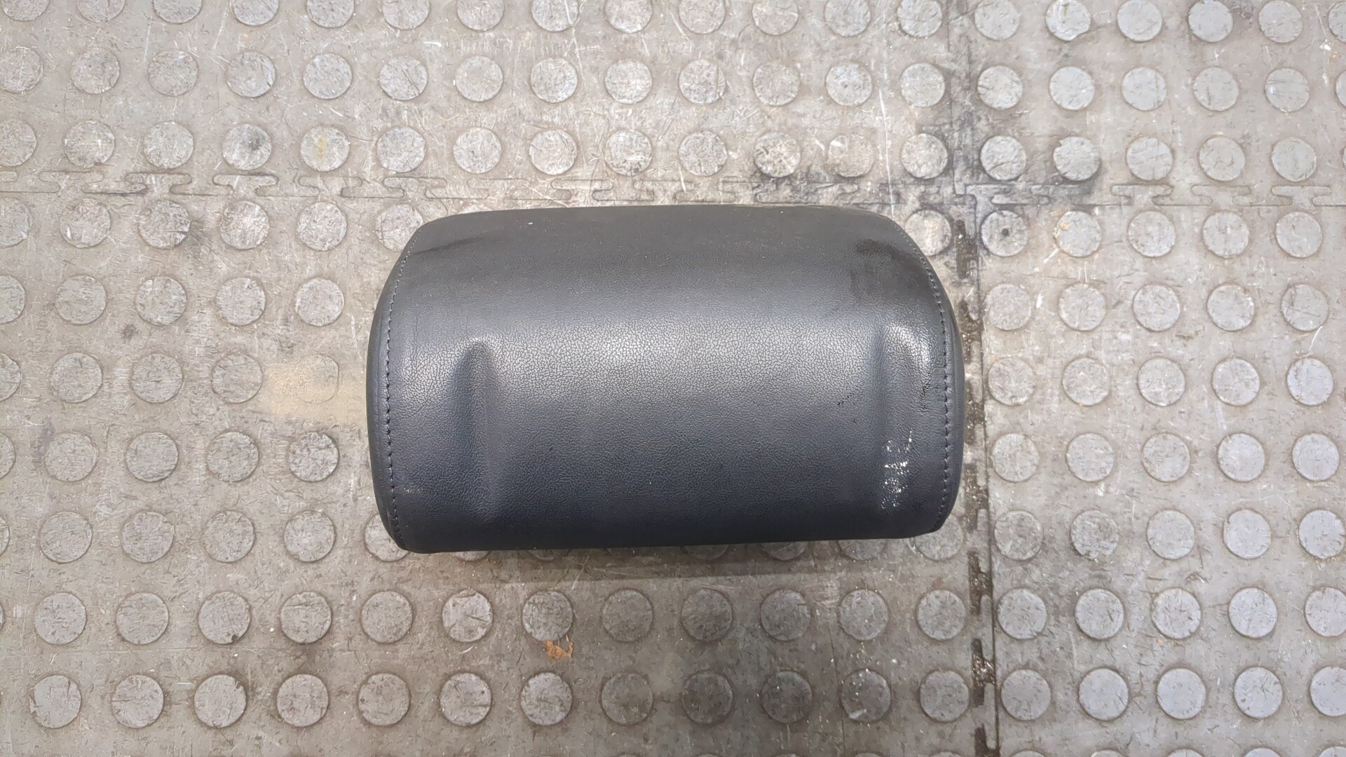 Подголовник сиденья