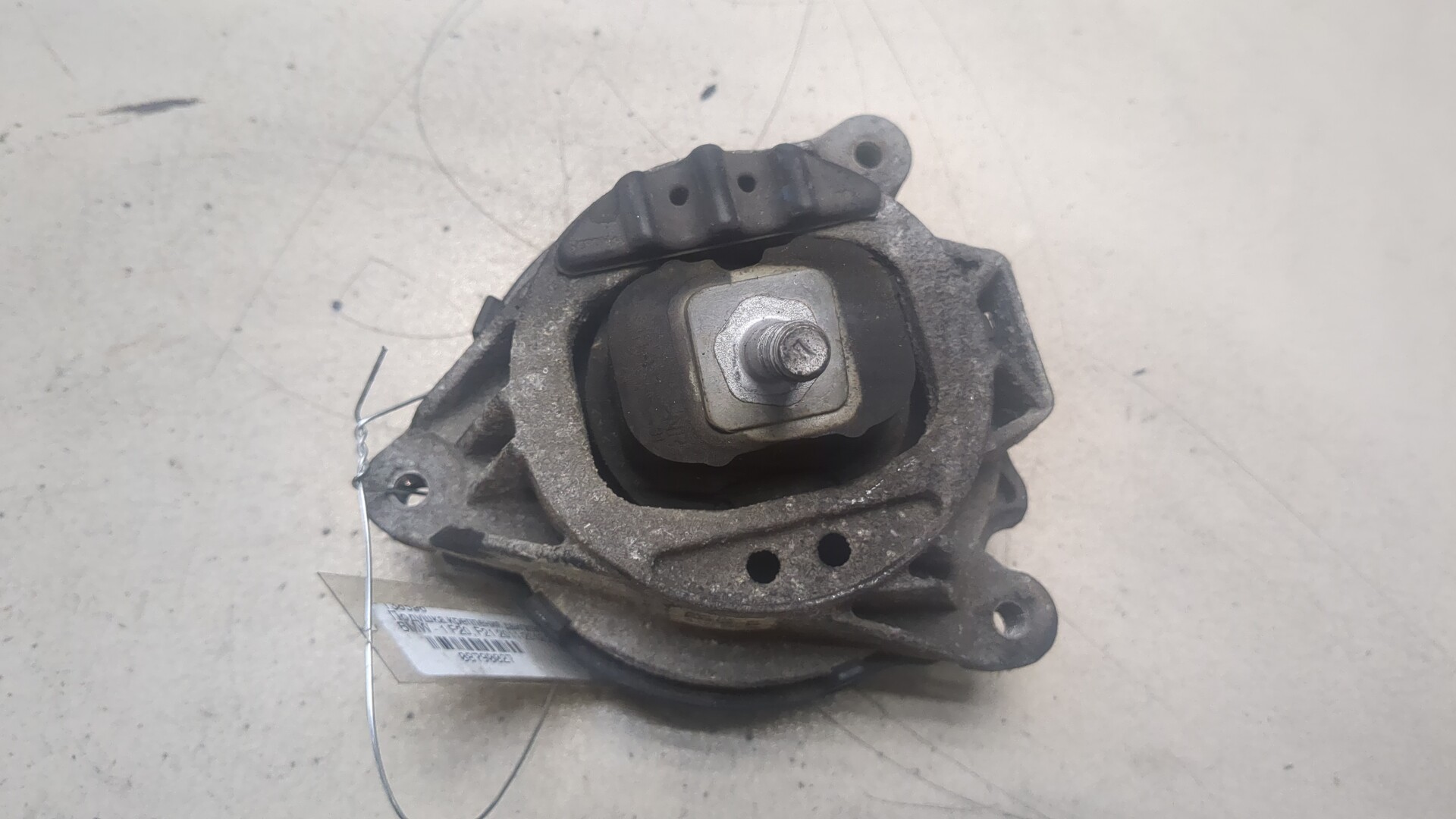 Опора двигателя