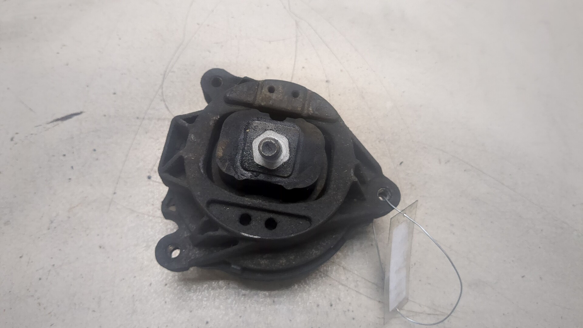 Опора двигателя