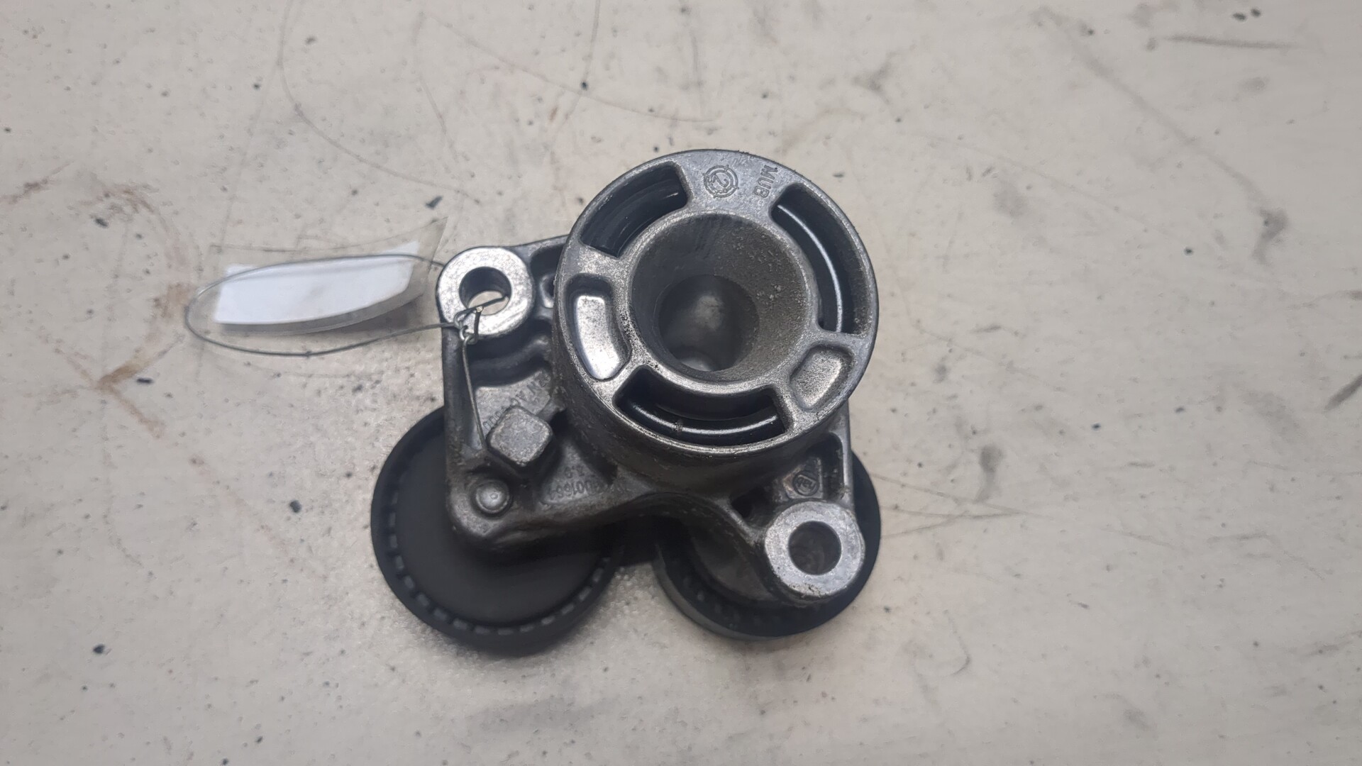 Натяжитель ремня