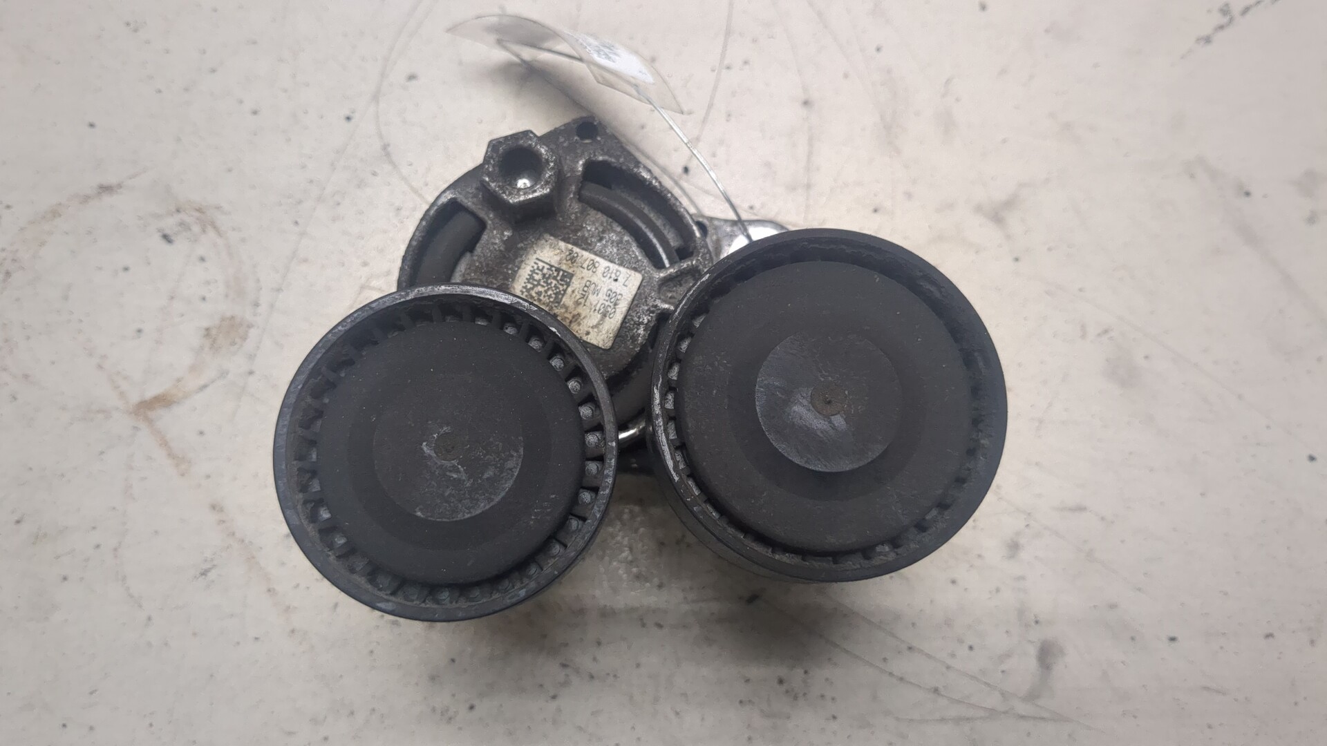 Натяжитель ремня