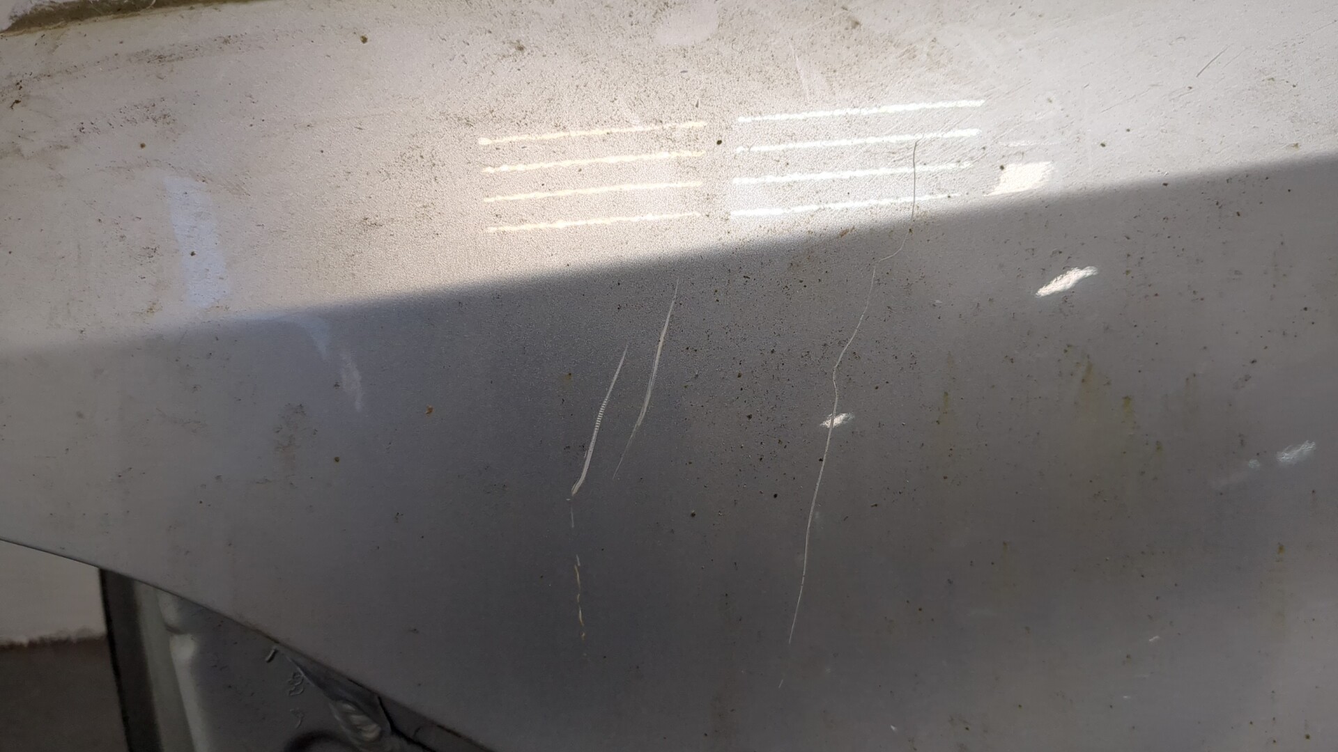 Кузовной элемент