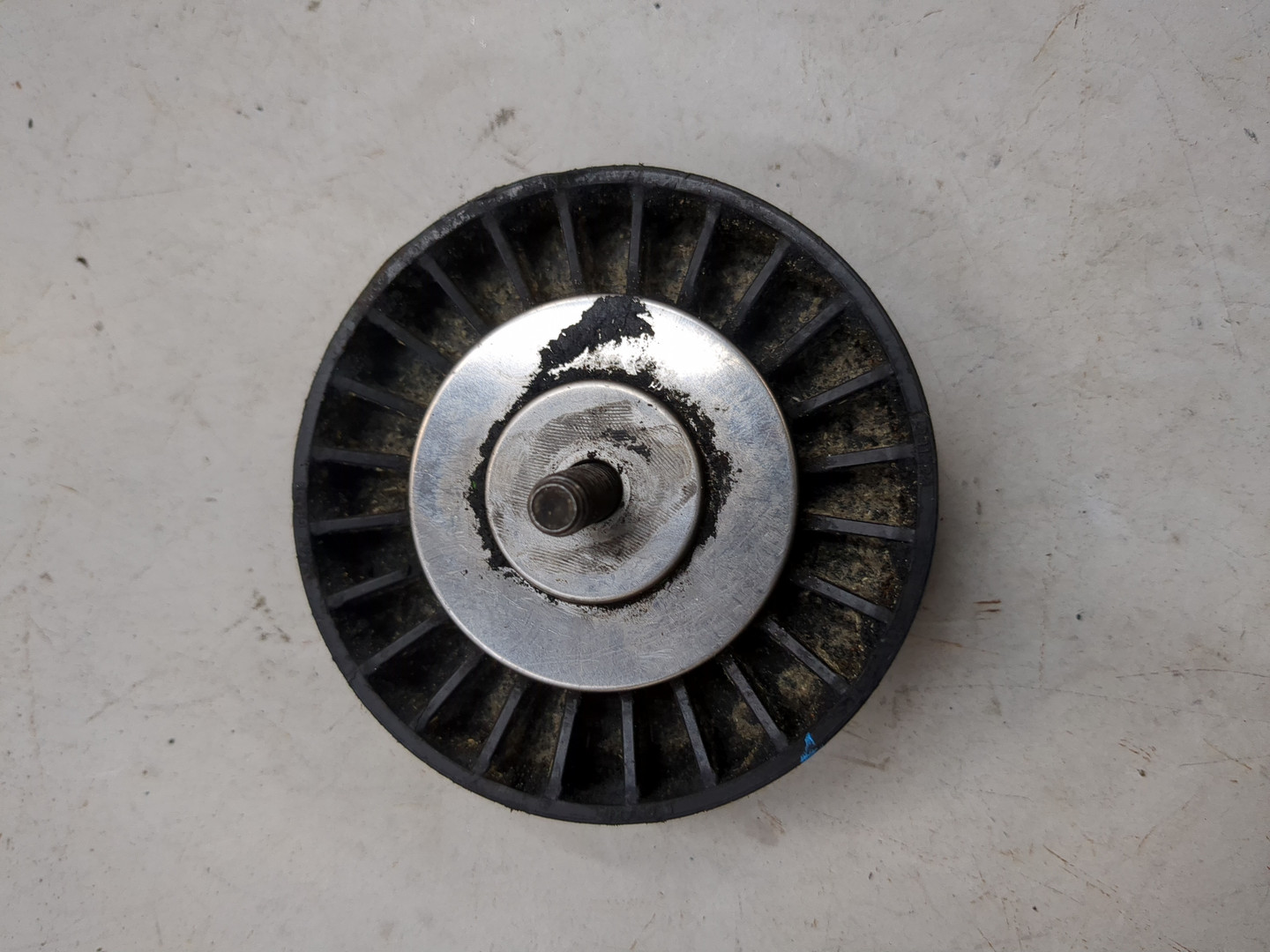 Натяжитель ремня