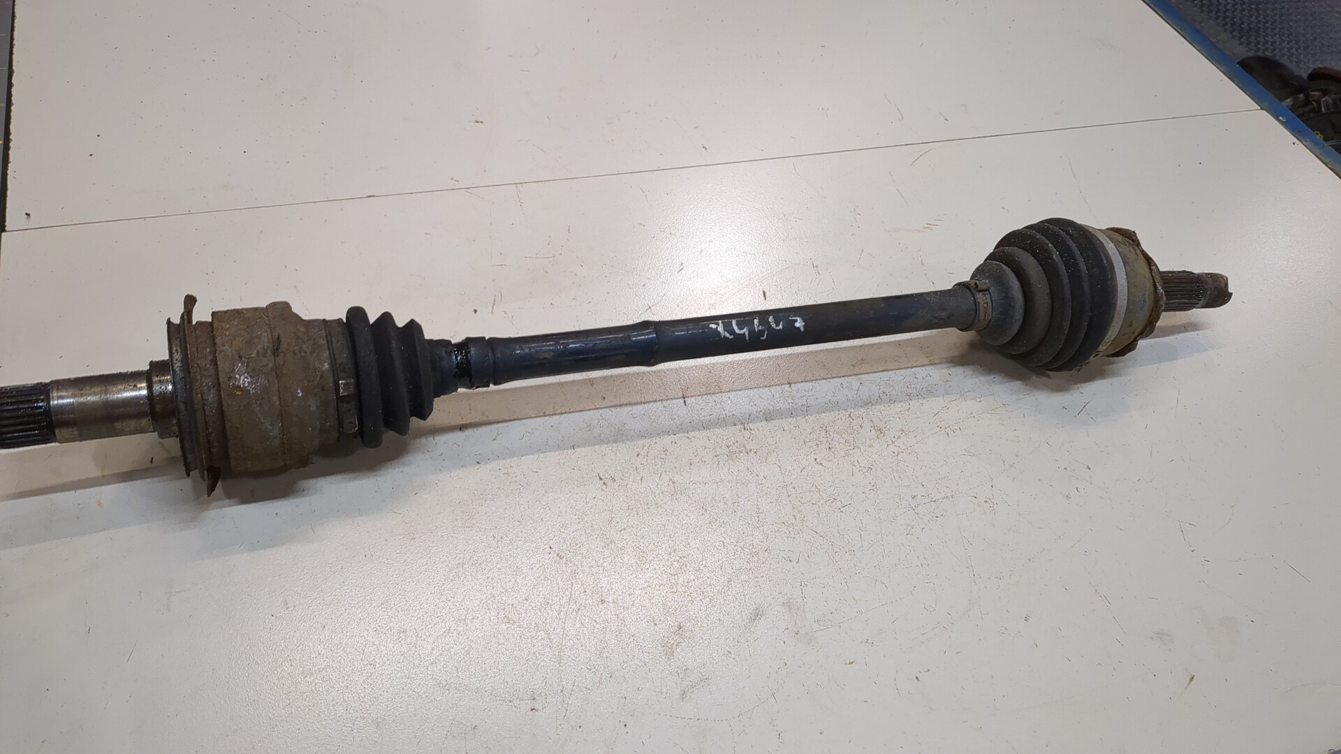 Полуось задняя правая