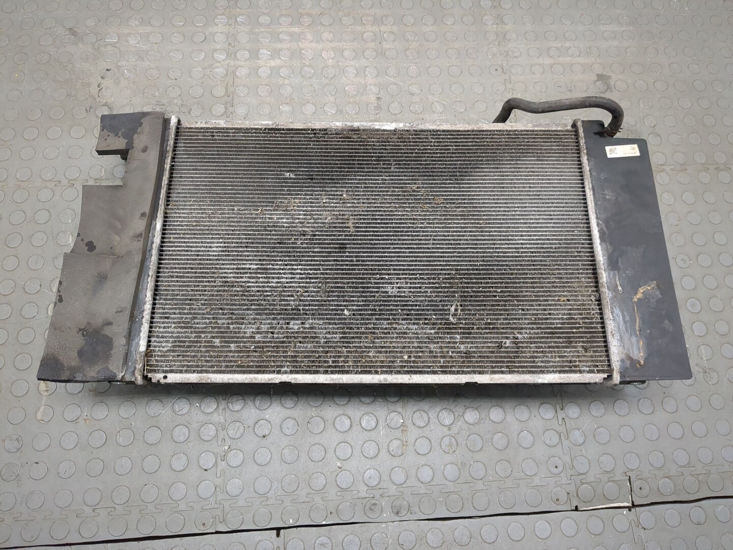 Радиатор охлаждения двигателя основной