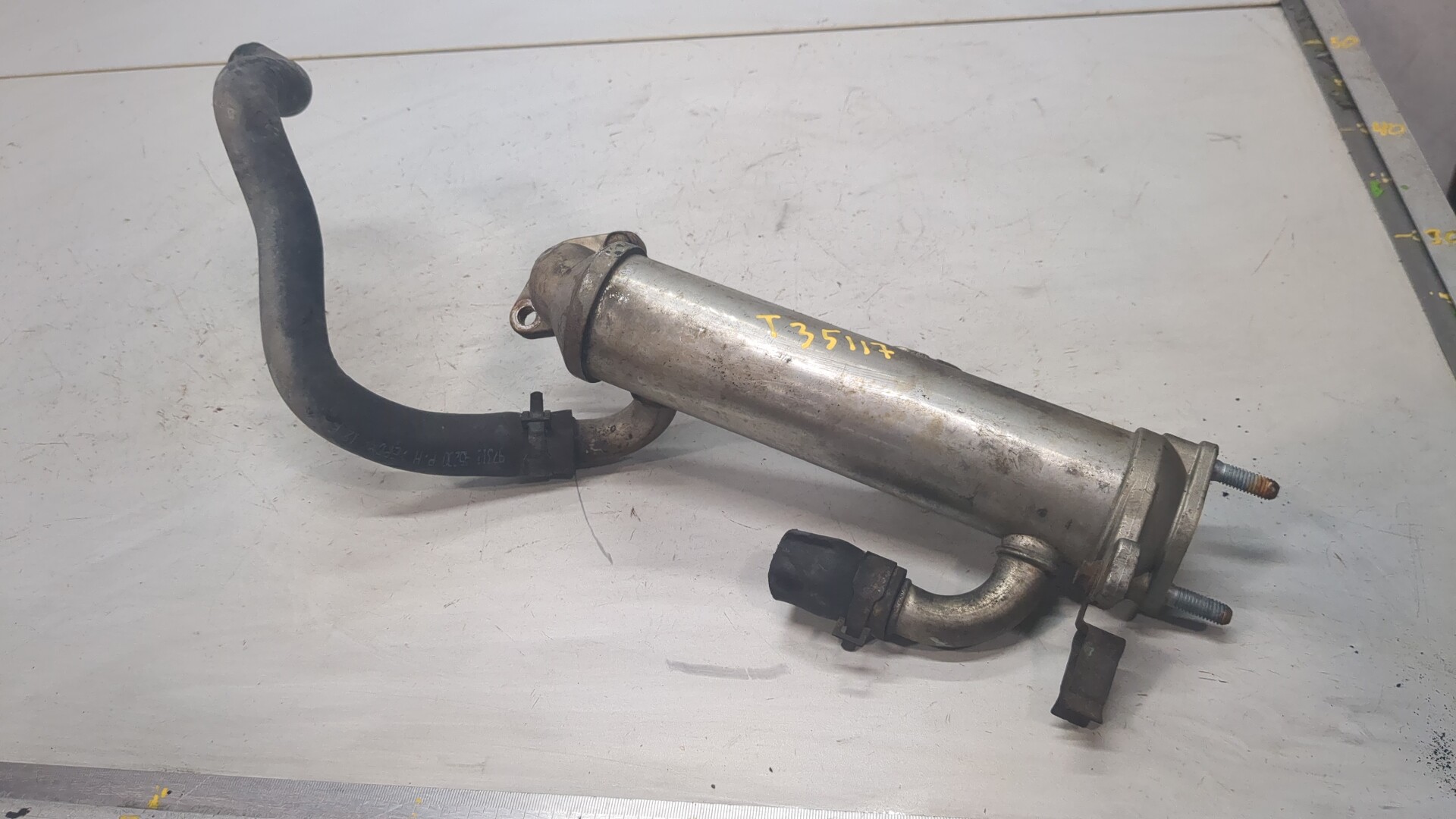 Тройник вентиляции картерных газов