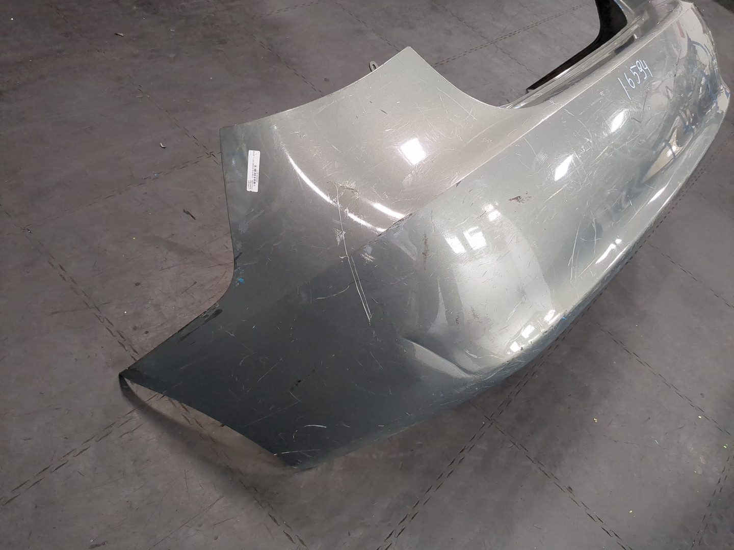 Бампер задний