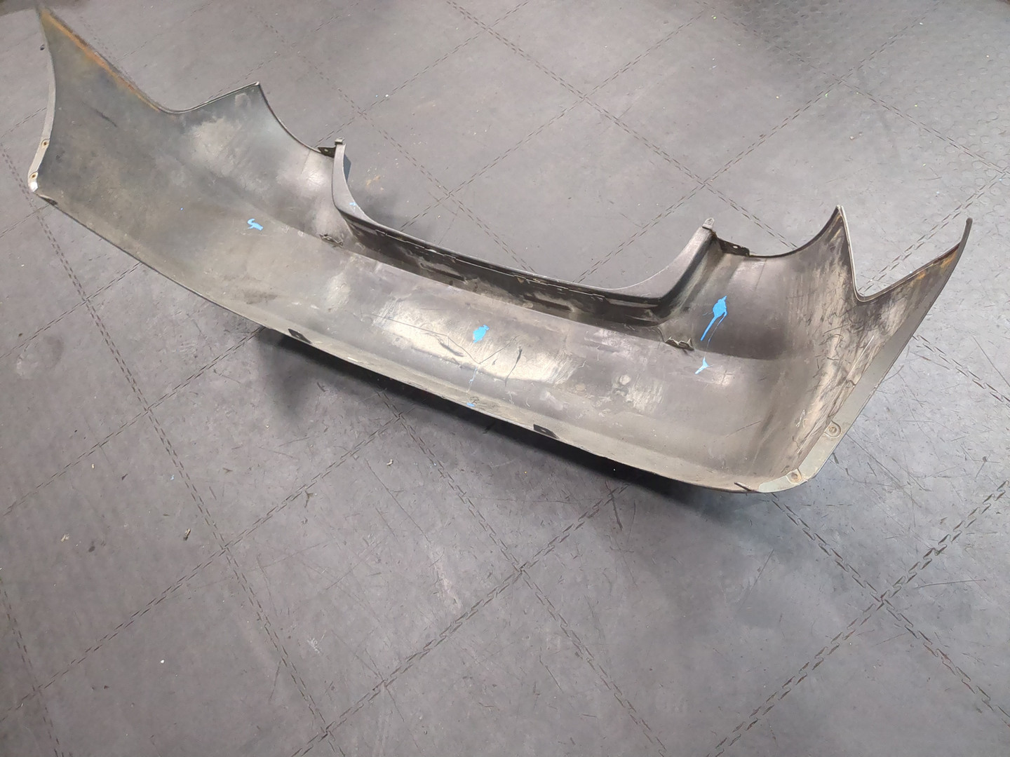 Бампер задний