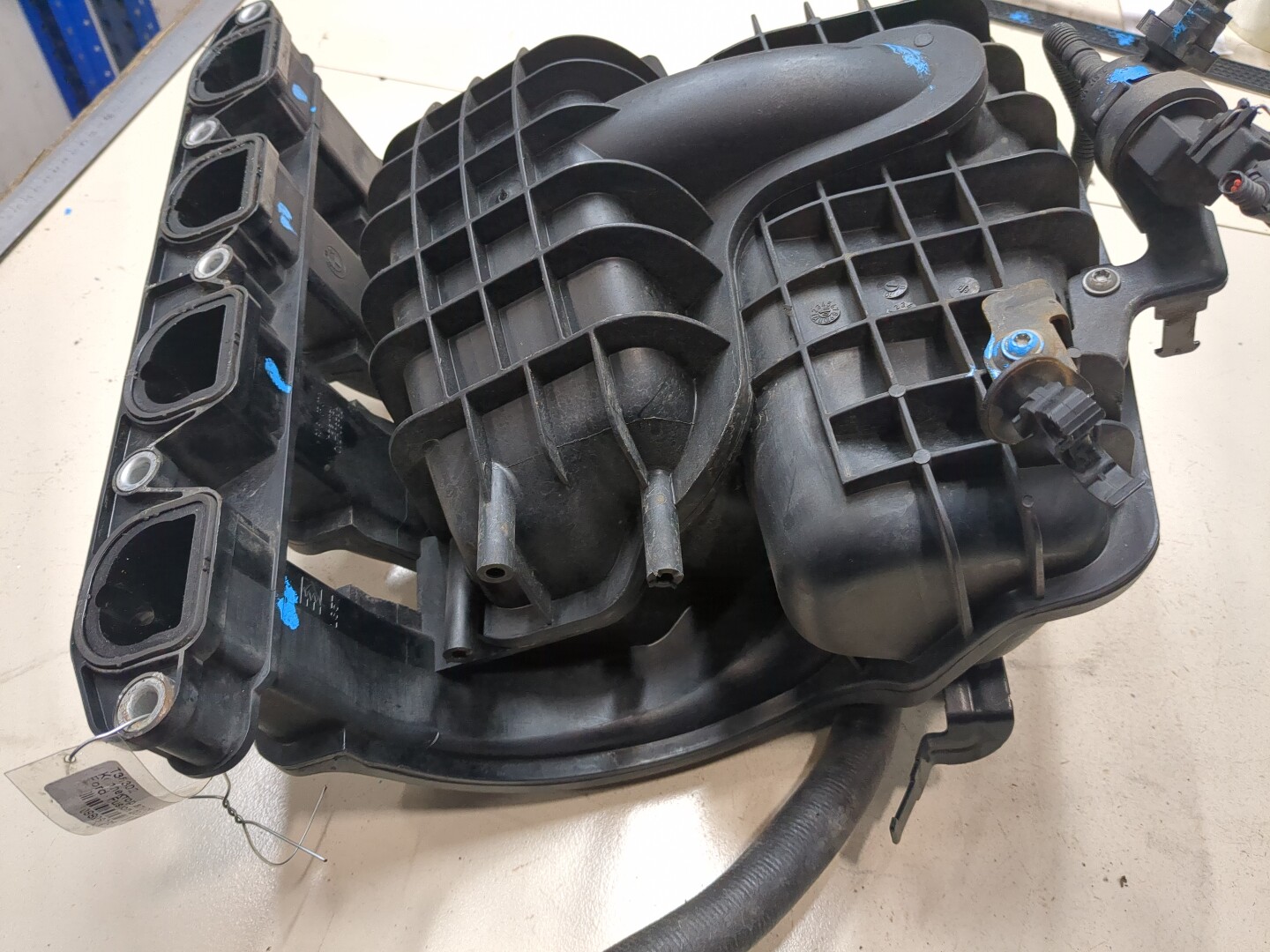 Коллектор впускной